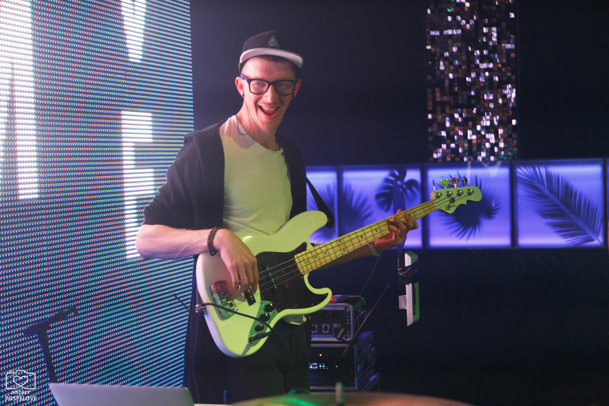 Кавер-группа RIVERTIME. Andrey Pospelove. Фотограф в Саратове