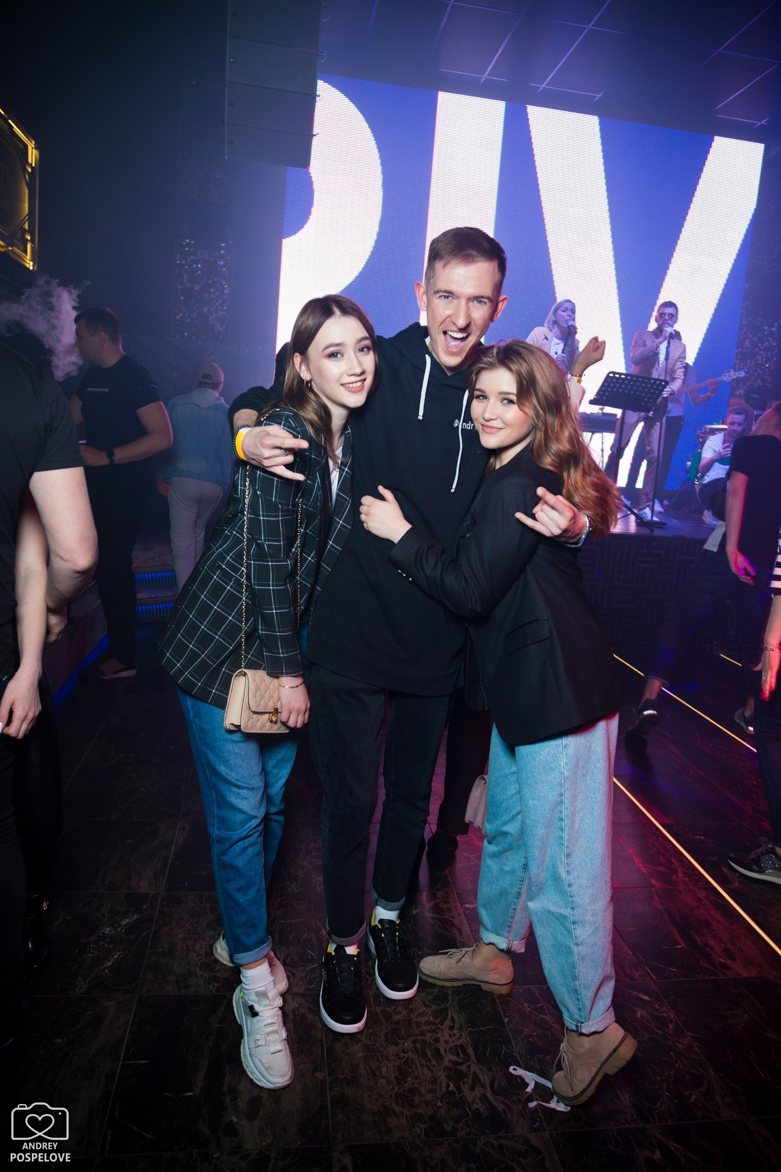 Кавер-группа RIVERTIME. Andrey Pospelove. Фотограф в Саратове