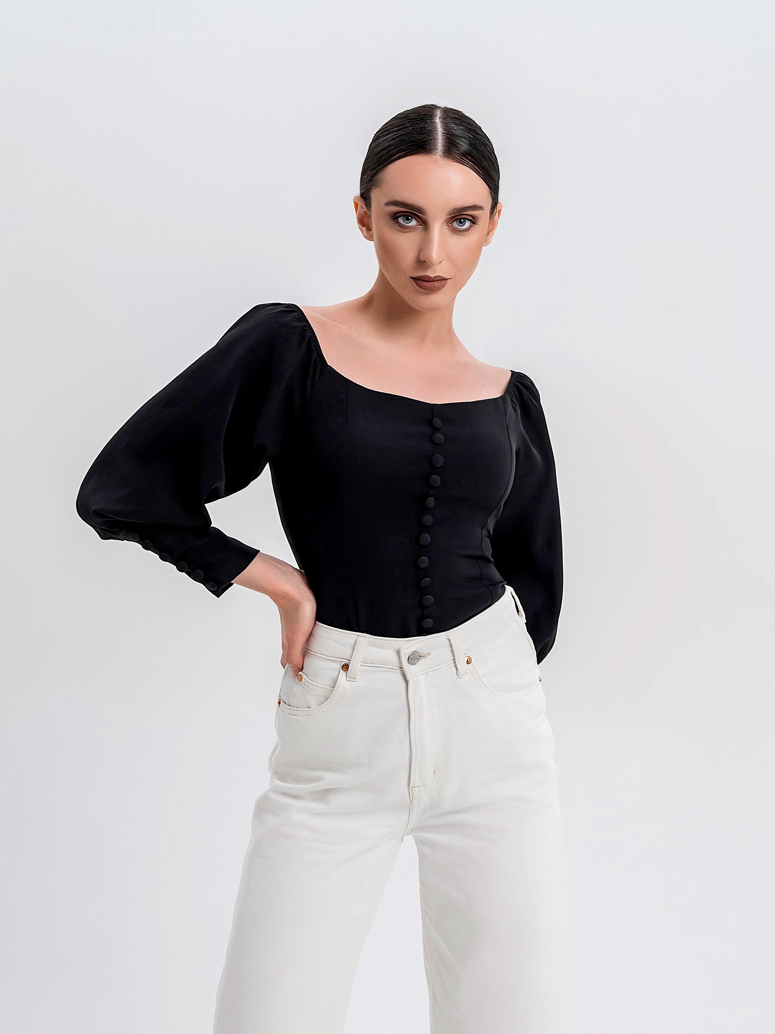 Оксана К. Экскл. Фото и видео продакшн в Москве — съемка для брендов и маркетплейсов