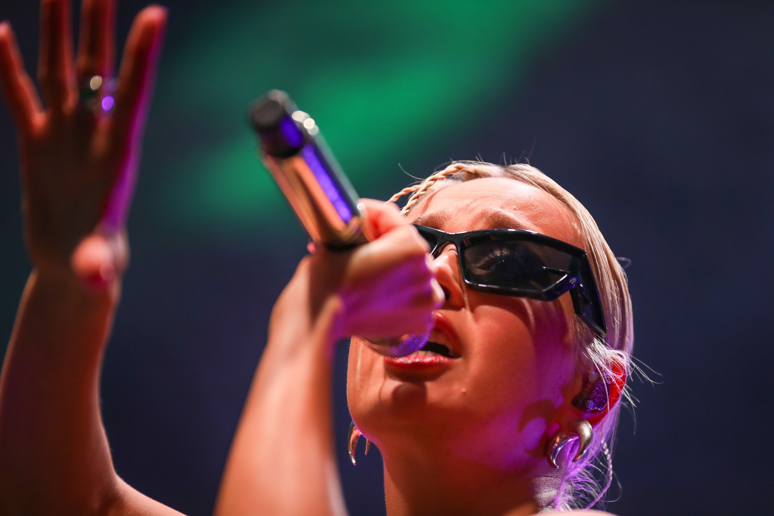 Клава Кока. Спортивный фотограф в Сочи Красной поляне Сергей Канада