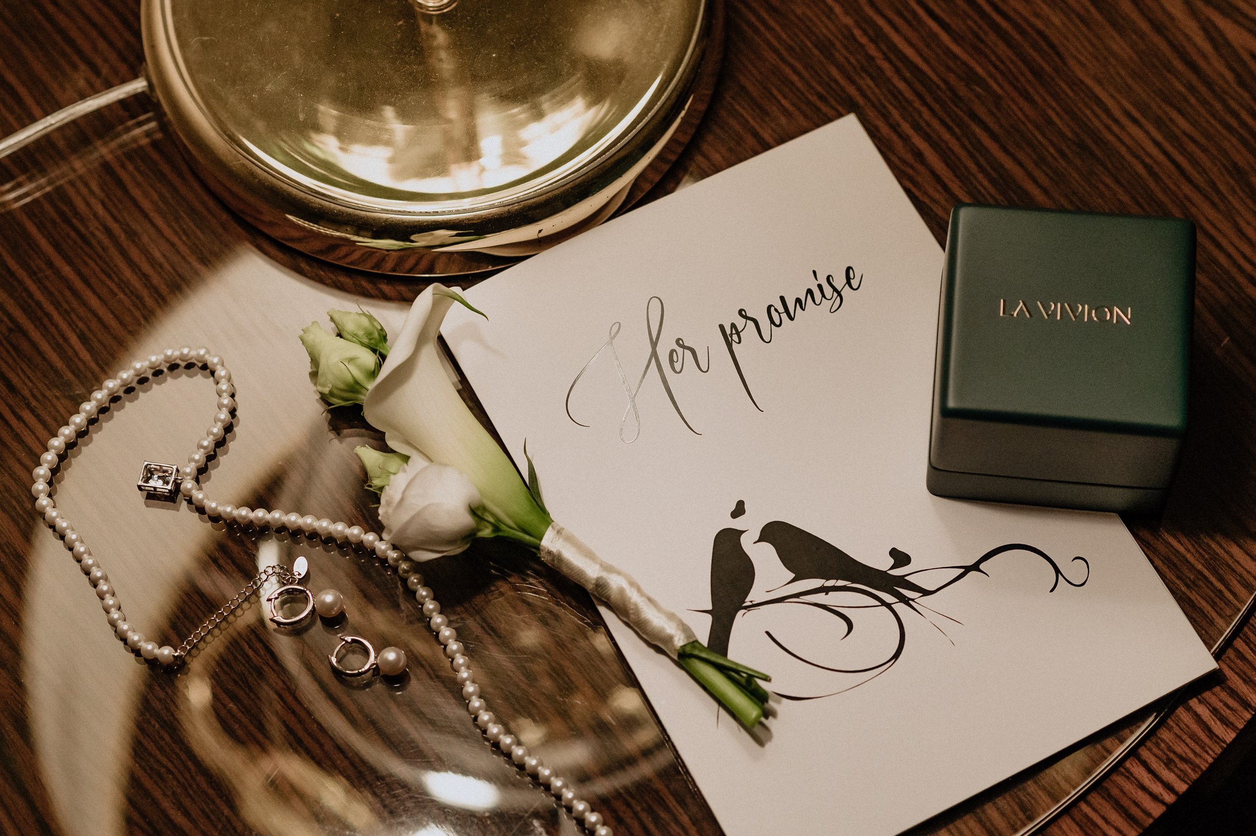 Свадебные сборы и фотосессия в отеле St. Regis. Свадебный фотограф Москва — Сергей и Татьяна