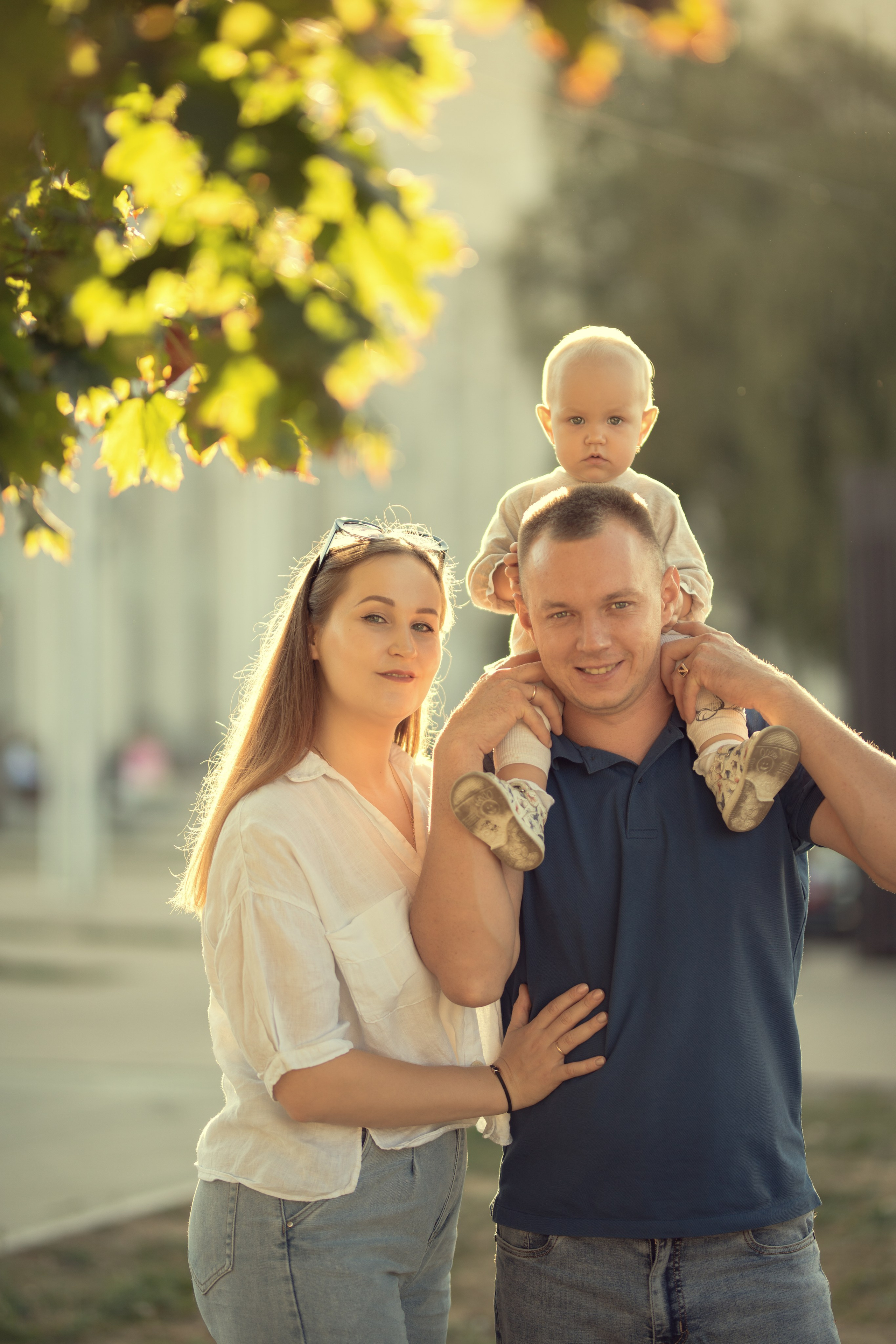 Максим, Анастасия и Марго. Фотограф Таинств Крещения и Венчания в г. Курске