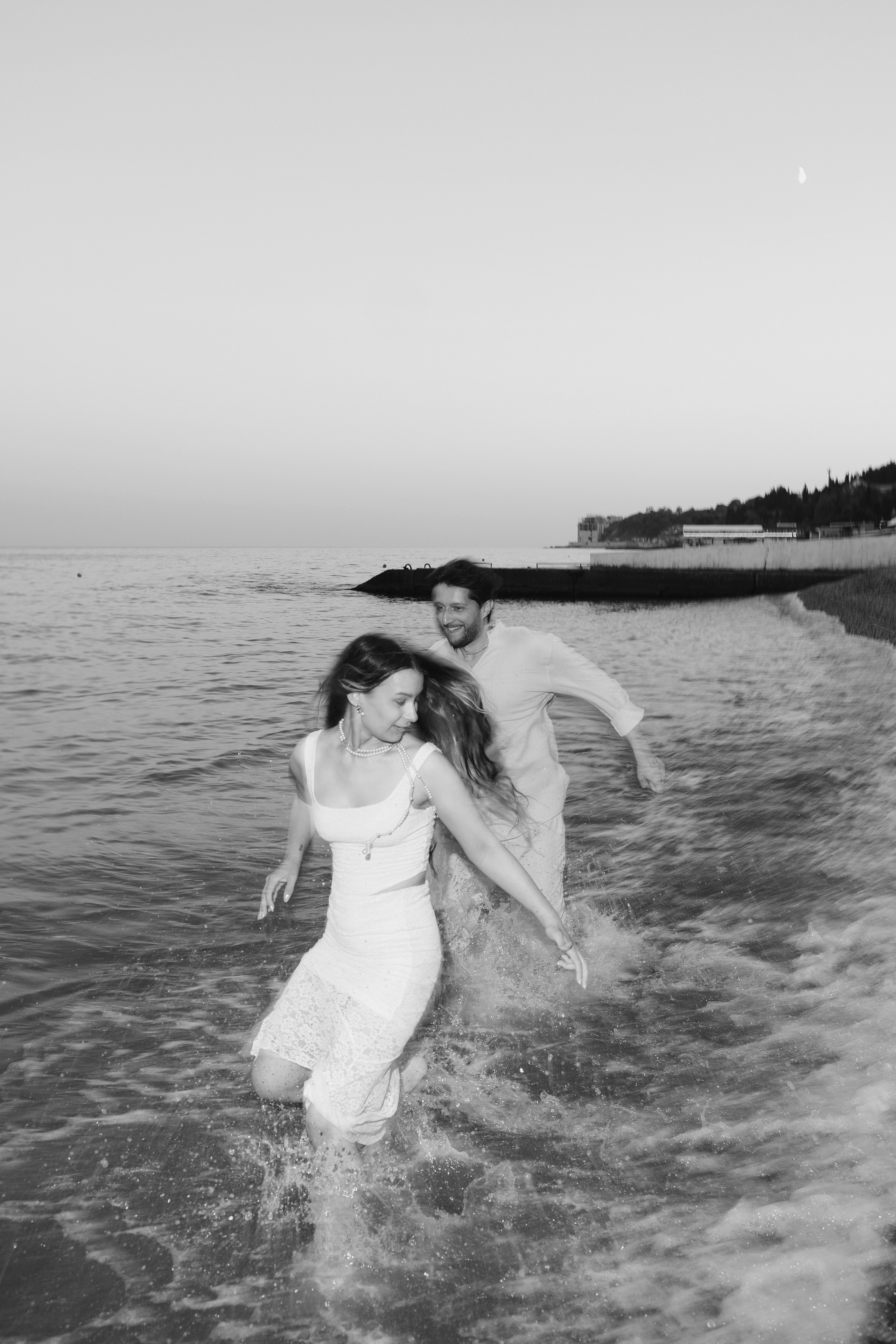 Вайб. Профессиональная фотосъемка в Крыму. Натуральные эмоции и живые кадры. Забронируйте дату прямо сейчас!