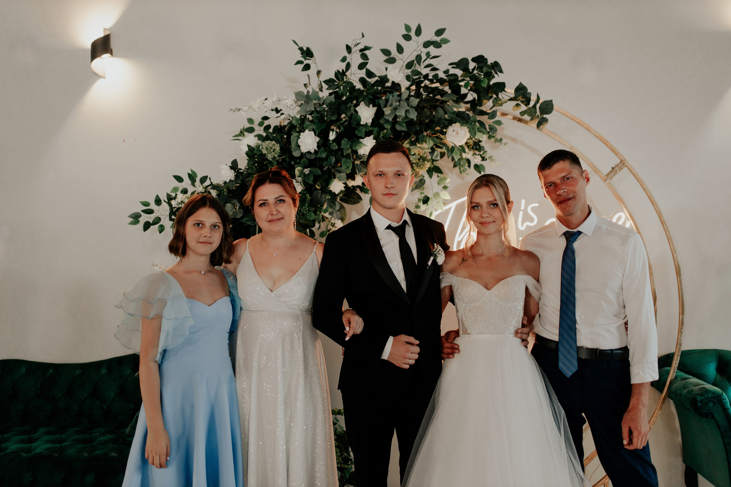 Свадебный банкет в Санкт-Петербурге — Трогательная фотосессия с родными и лавстори. Фотограф в Санкт-Петербурге Лиза Семченкова