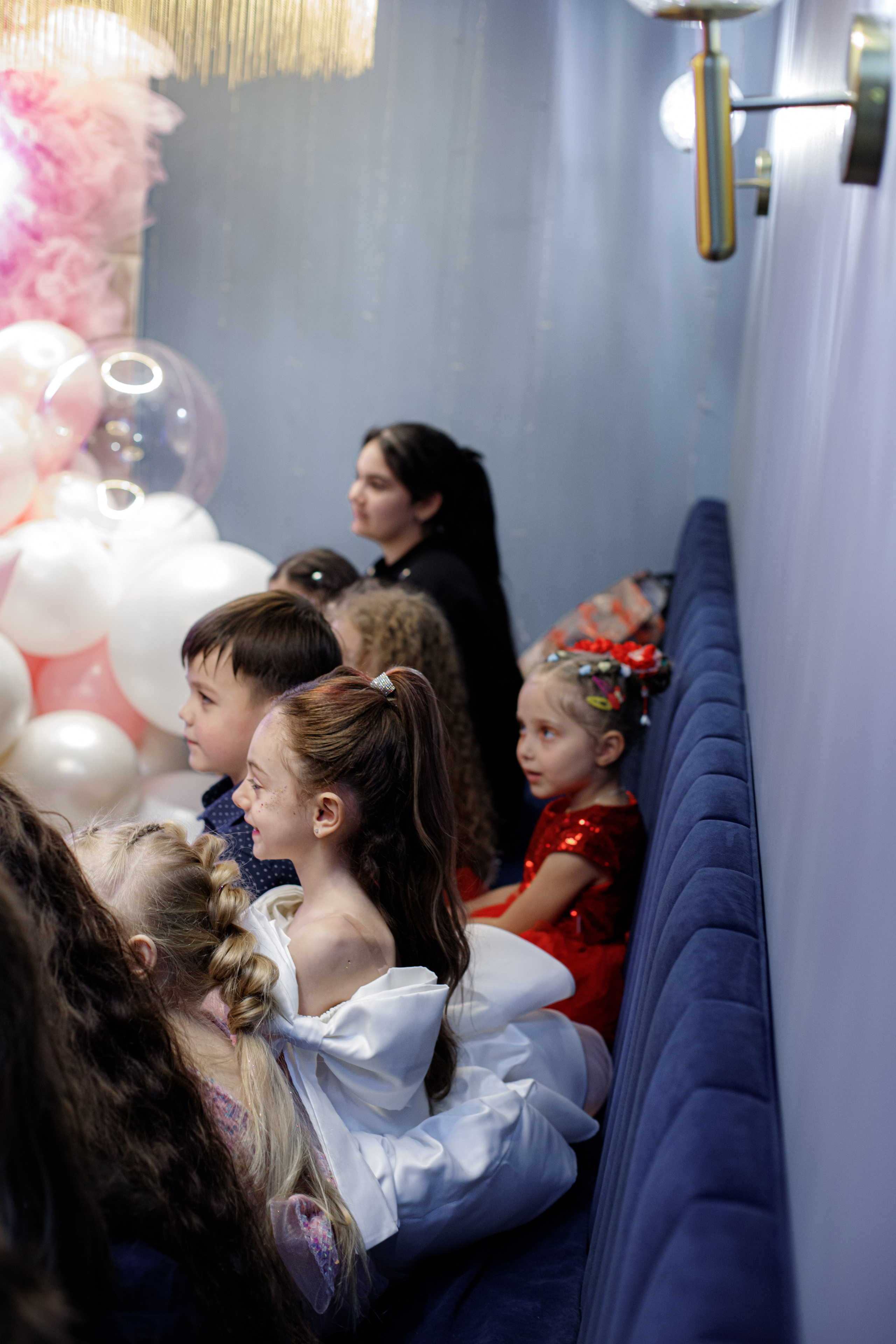 ASIA'S BIRTHDAY PARTY. Photokarish