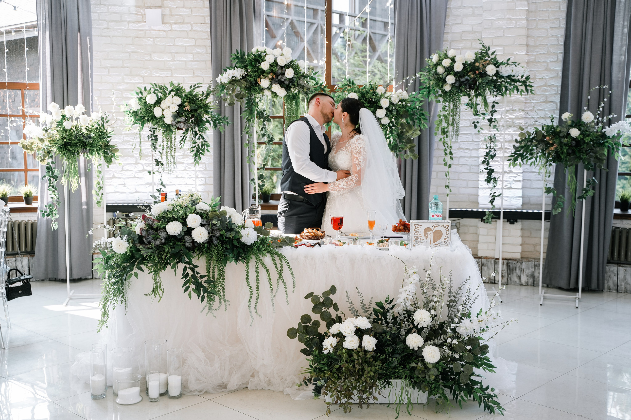 ARTYOM & ELENA. Свадебный фотограф в Санкт-Петербурге Харичева Анастасия