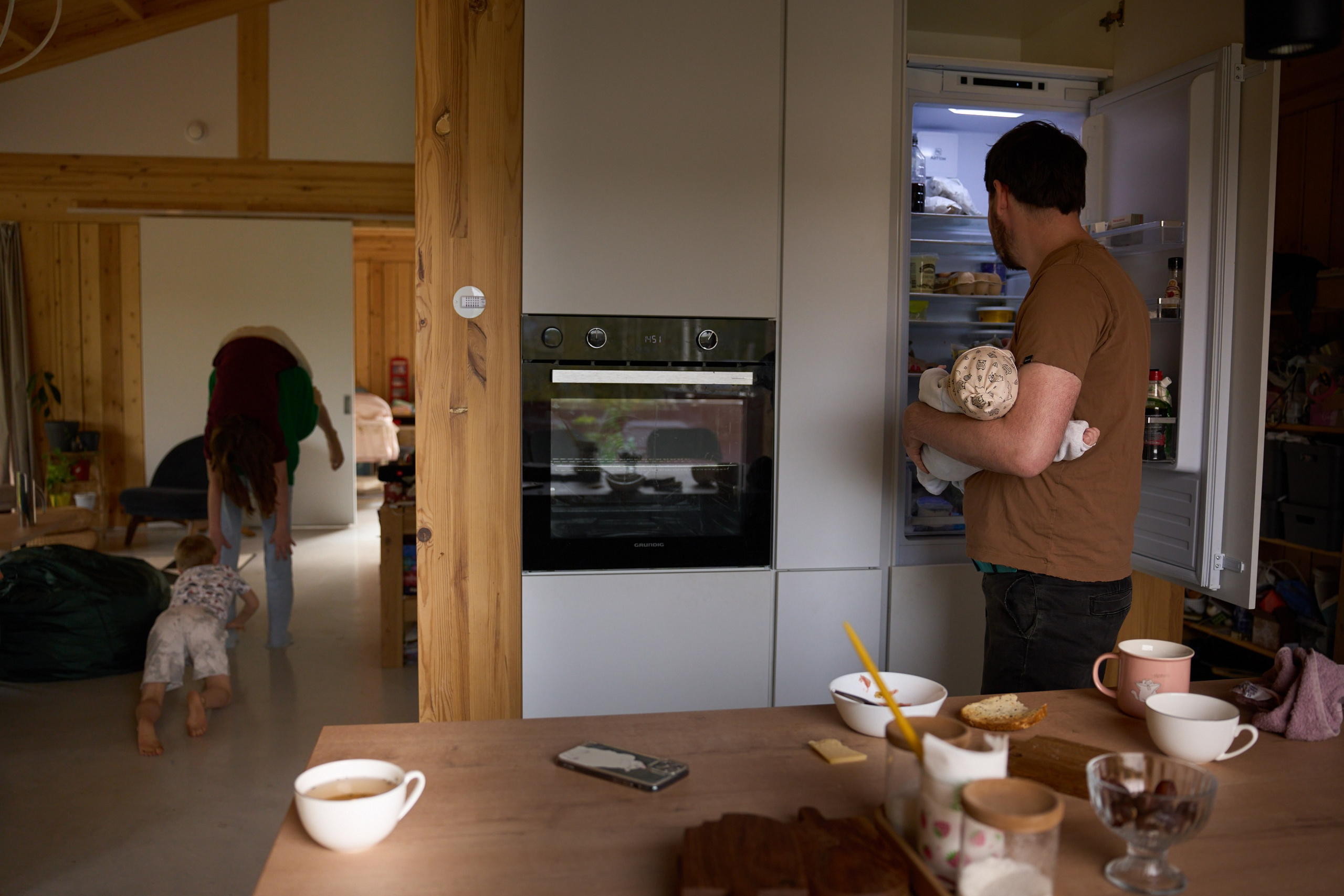 Четверо детей в доме. Фотограф Женя Пашкина