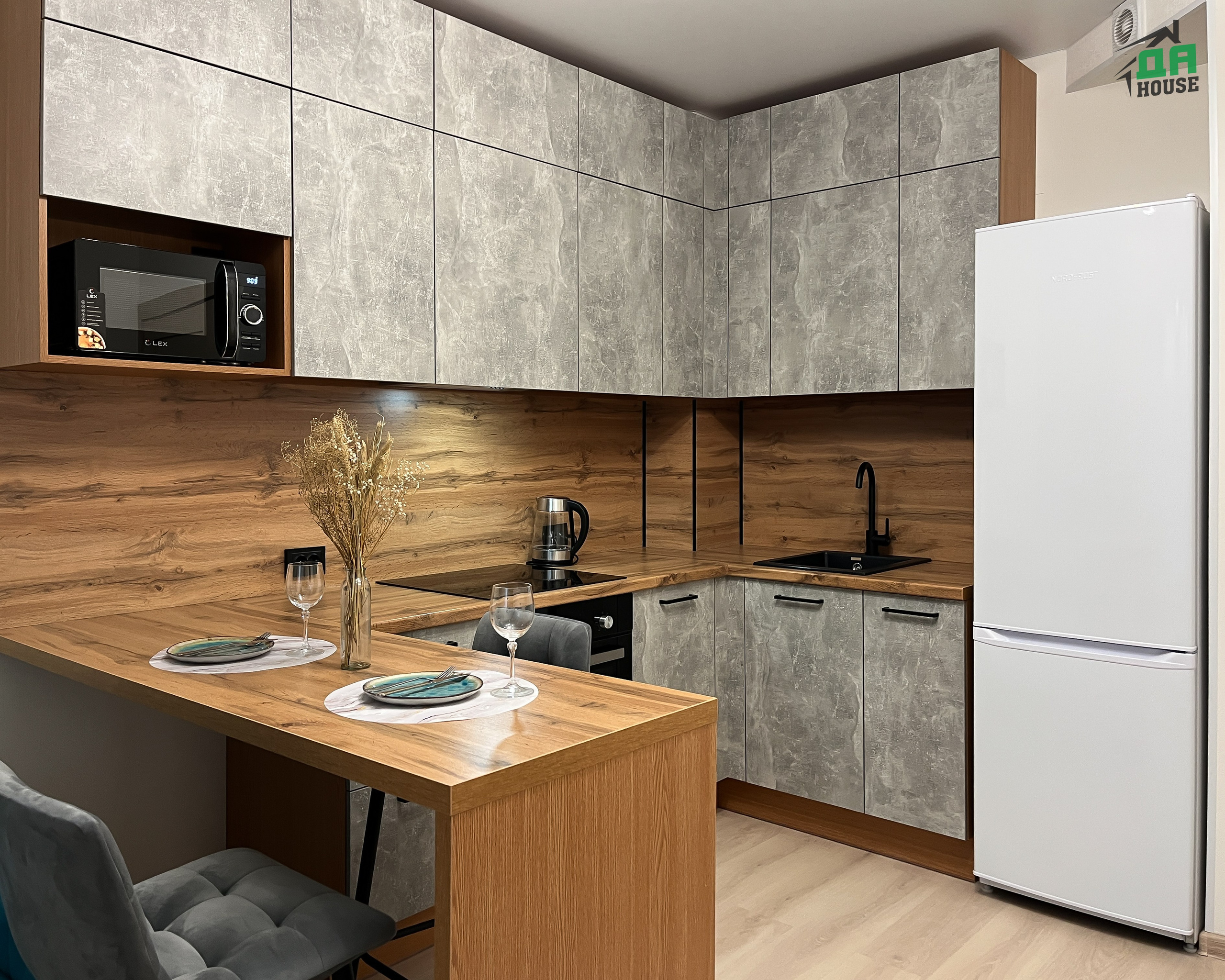 Компания Da House. Репортажный и портретный фотограф в Санктпетербурге. Видиосъемка мероприятий в Санкт-Петербурге