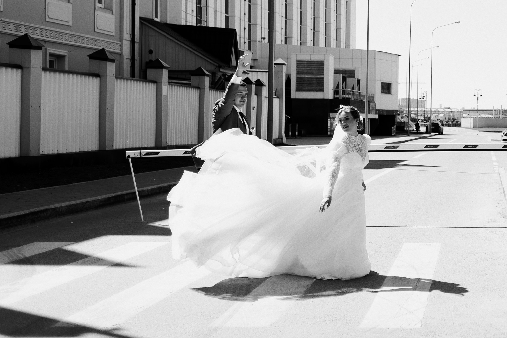 Свадебный фотограф в Тюмени Дарья Мустафина, портрет невесты в светлых тонах. Портретный фотограф Тюмень Дарья Мустафина