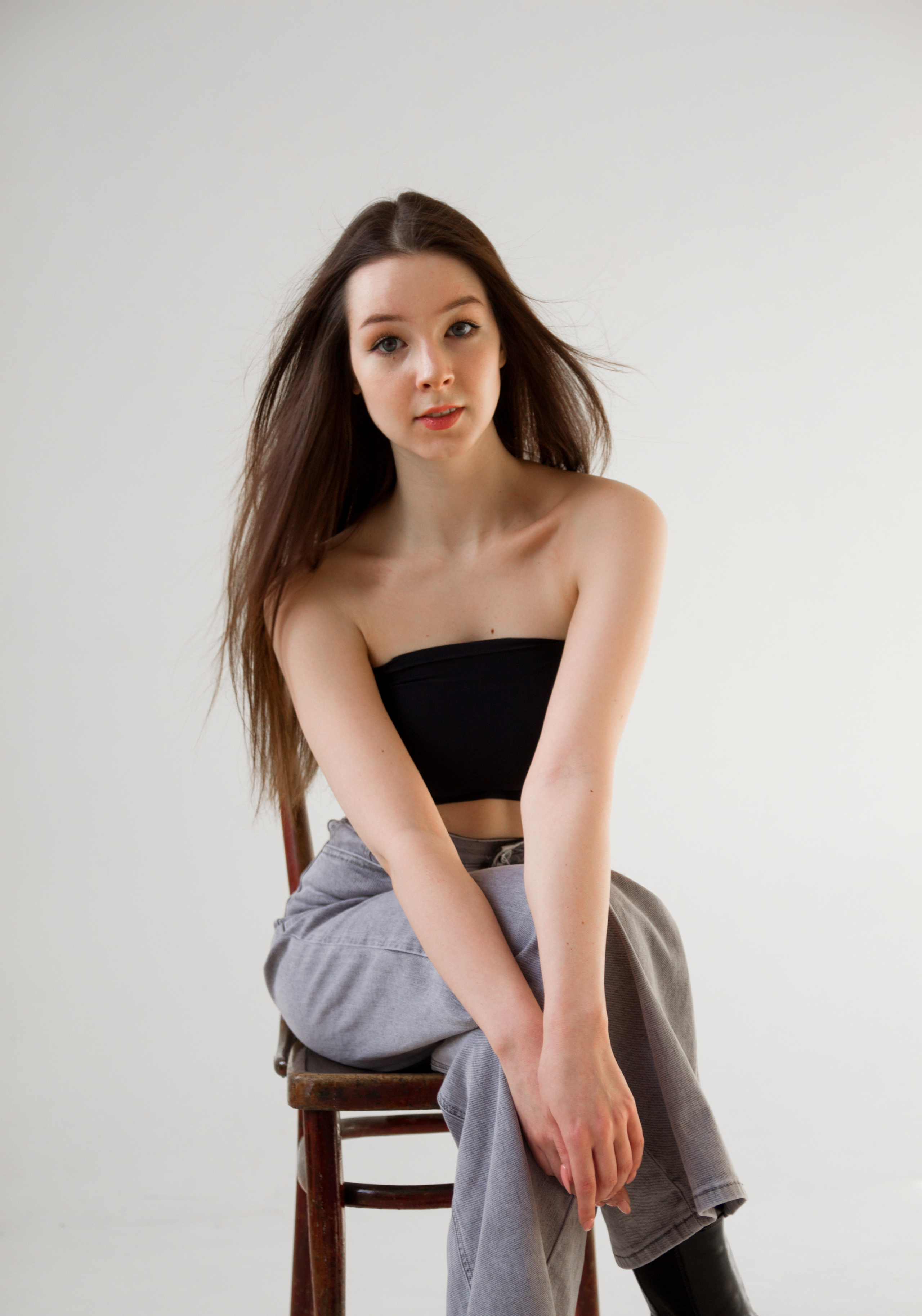 Портретная фотосессия в студии. Мастерская кадра. Фотограф в Санкт-Петербурге Байкова Ангелина