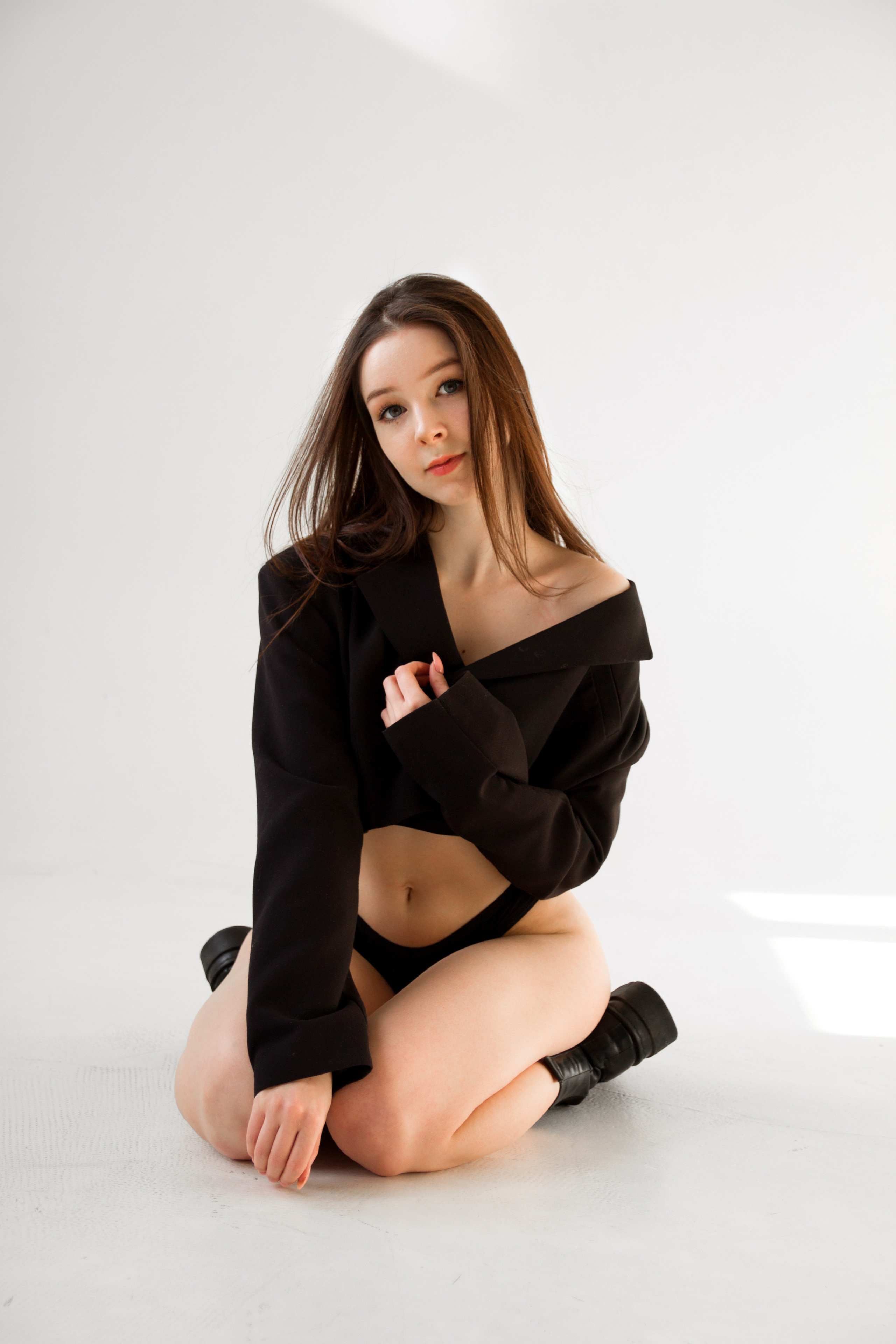 Портретная фотосессия в студии. Мастерская кадра. Фотограф в Санкт-Петербурге Байкова Ангелина