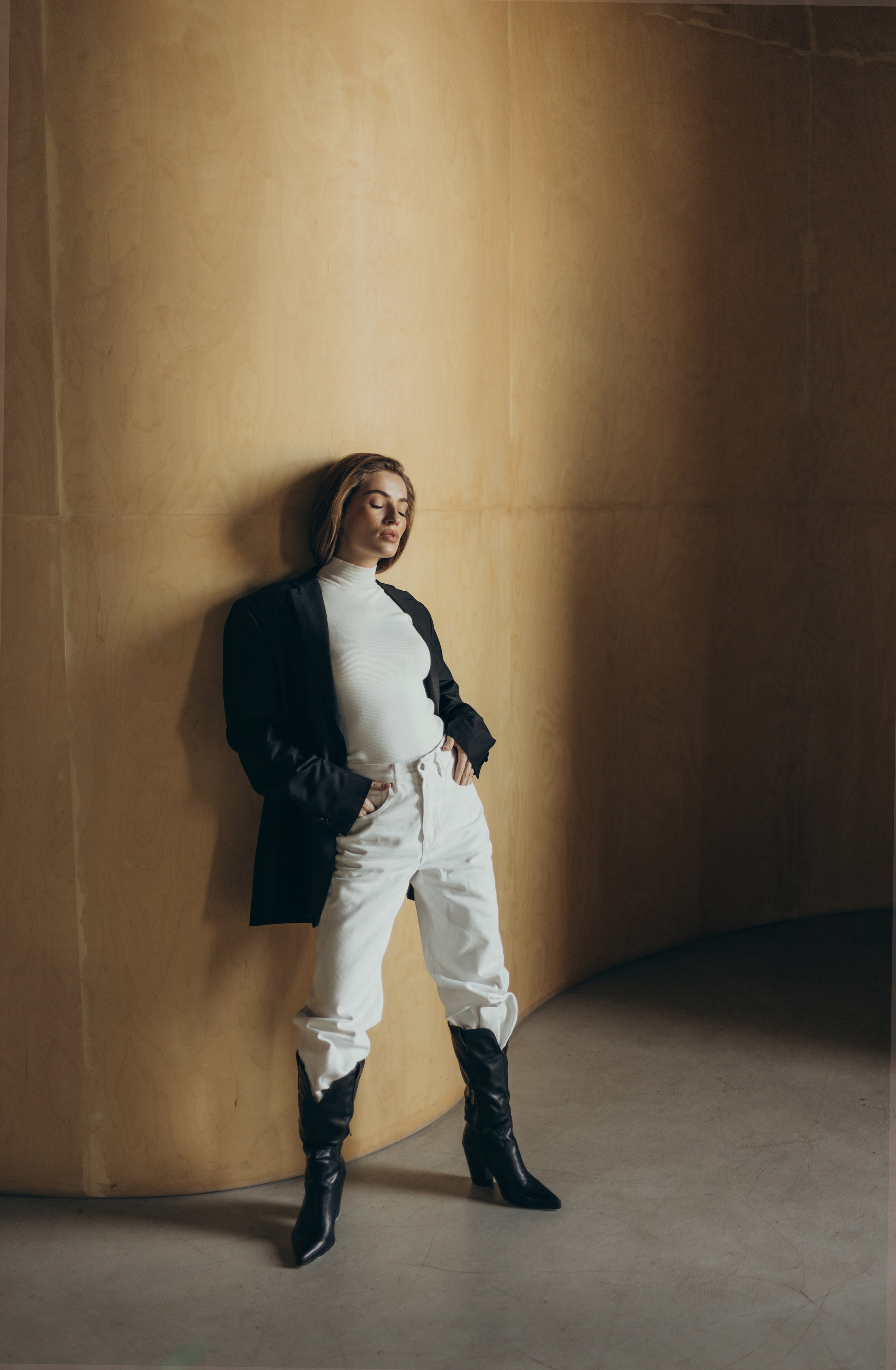 Брутальная женственность. Фотограф в Краснодаре Евгения Михаевич