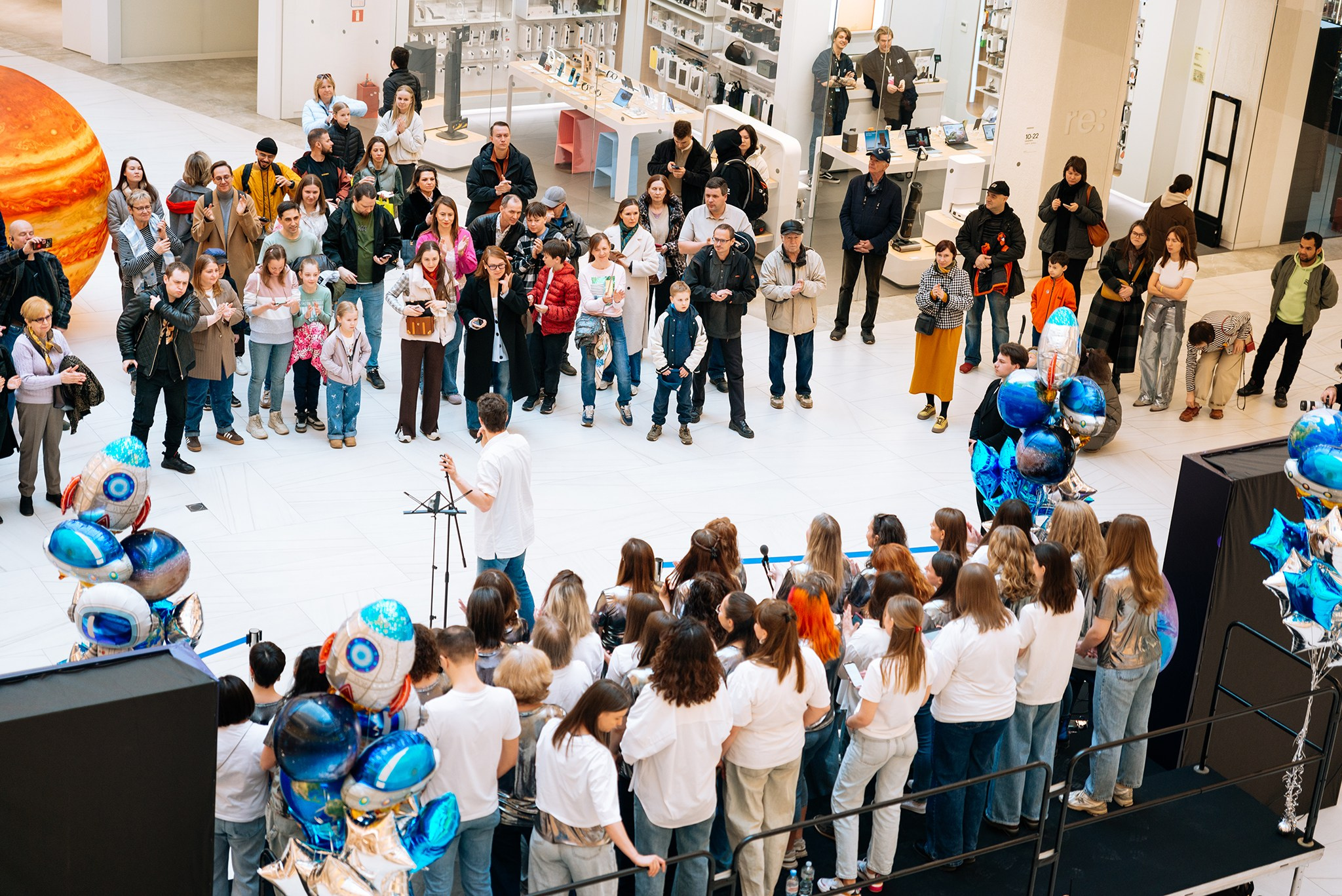 Нескучный хор ТРЦ «Голливуд». Апрель 26. Репортажный фотограф в Санкт-Петербурге Анастасия Клёпова