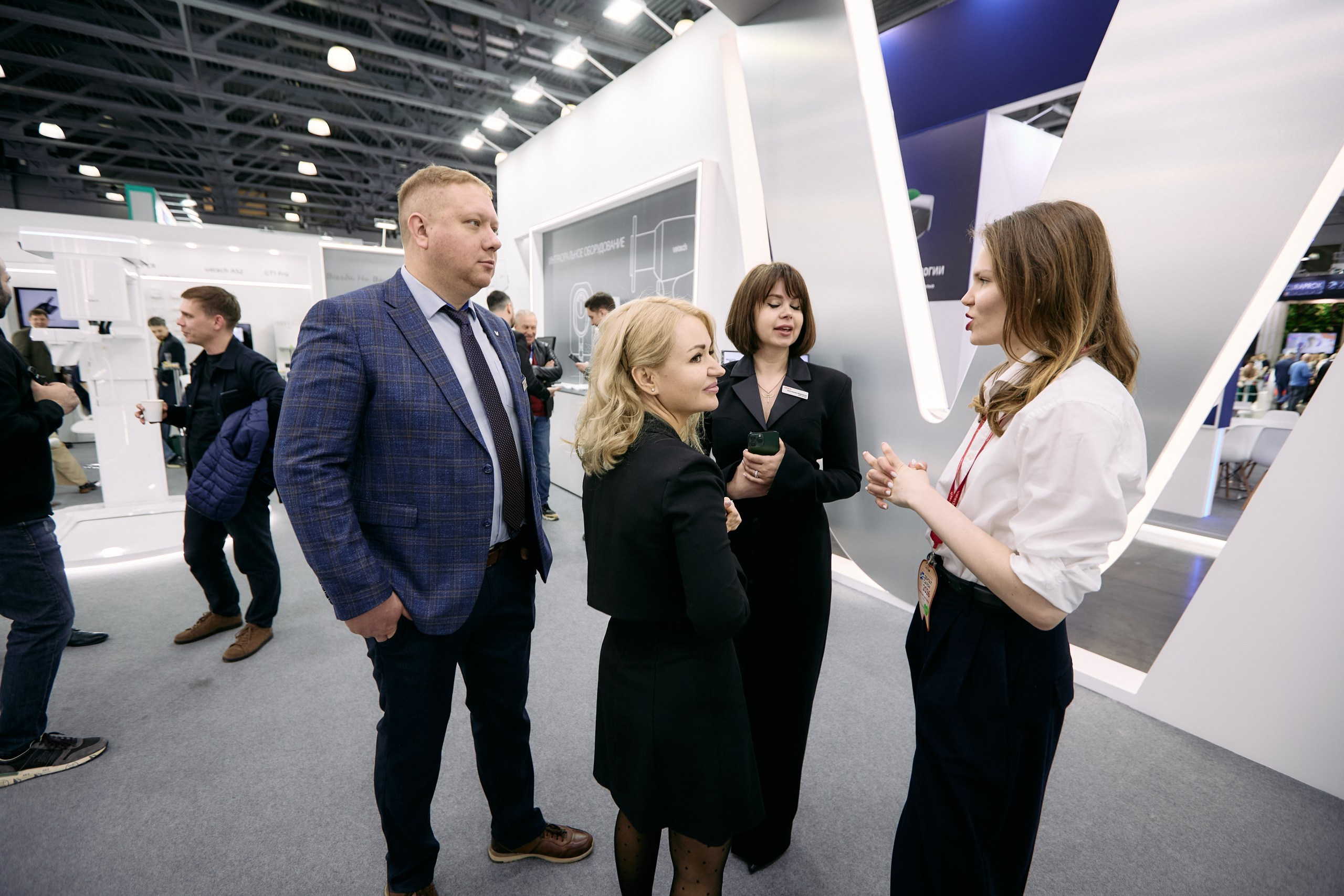 Дентал Салон 2026: Vatech. Свадебный и репортажный фотограф Дмитрий Кононенко