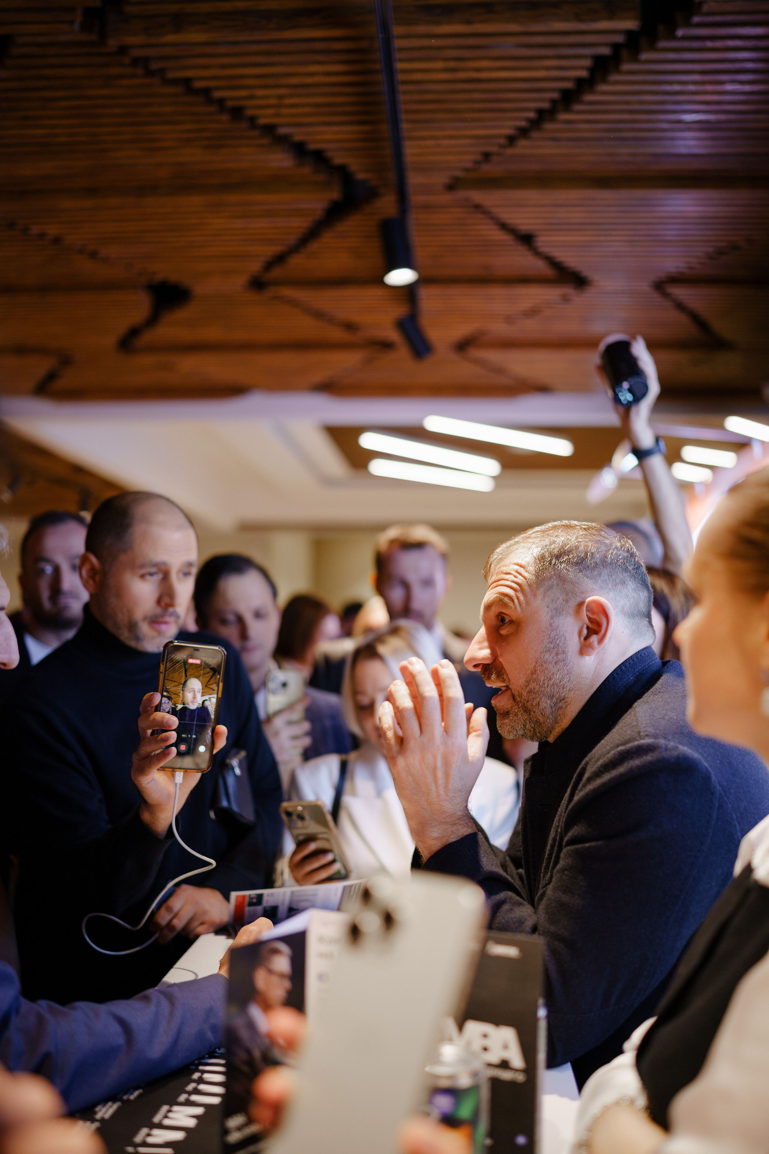 Репортажный фотограф на конференцию в Москве. Репортажный фотограф в Москве Саша Дружинина
