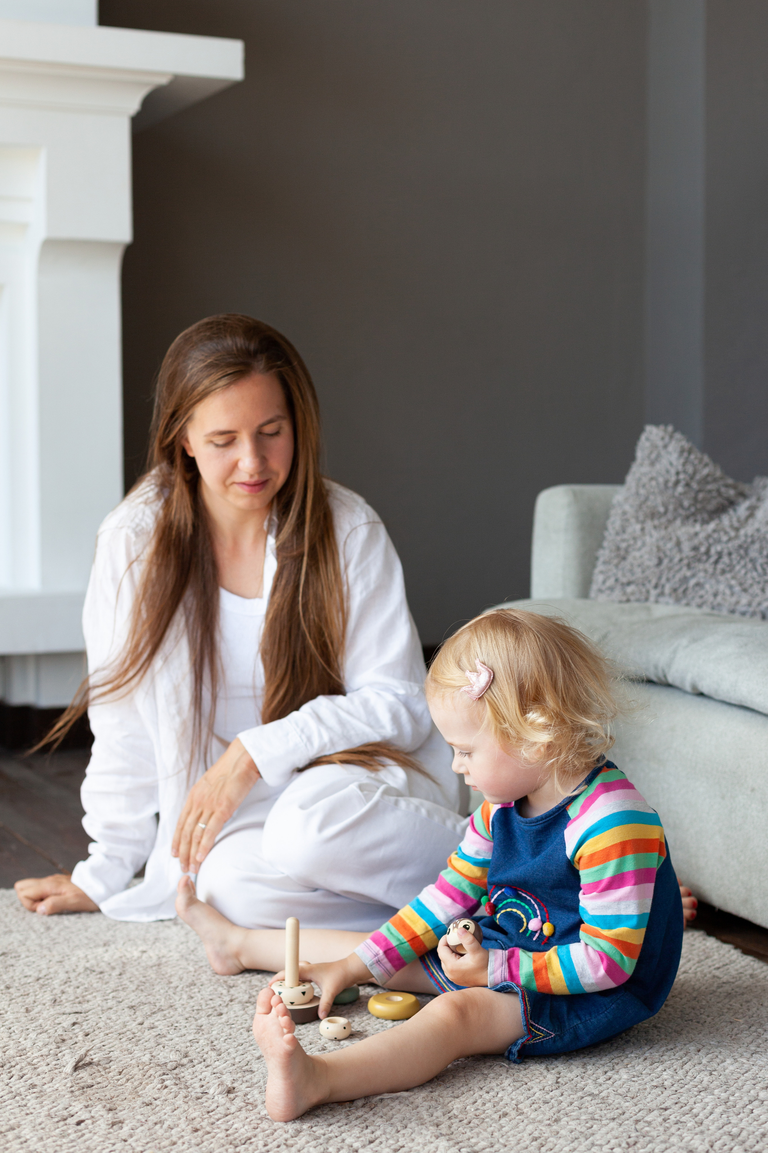 Фотосессия бабушки, мамы и дочки в фотостудии. Детский и контент фотограф Надя Волкова Санкт-Петербург