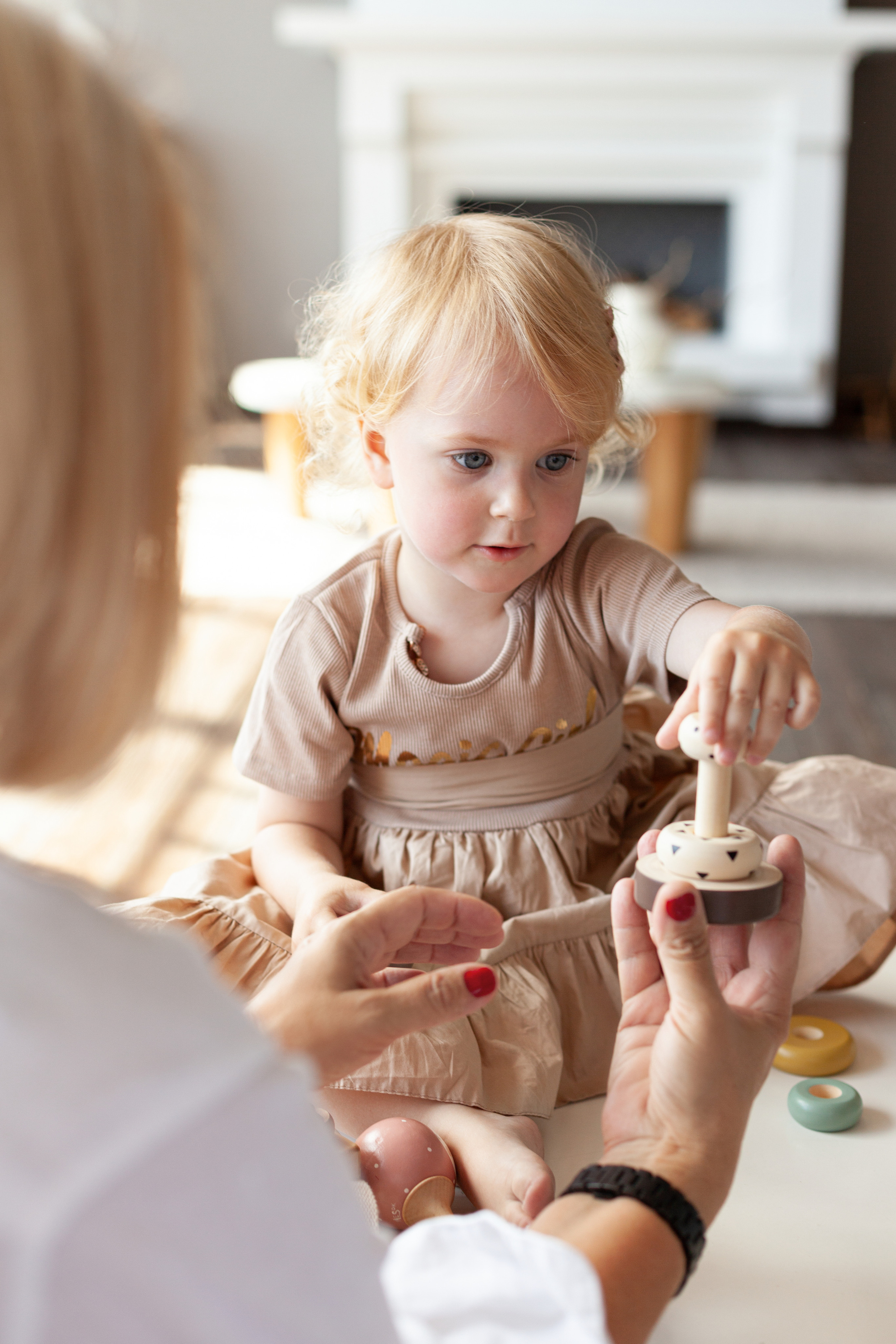 Фотосессия бабушки, мамы и дочки в фотостудии. Детский и контент фотограф Надя Волкова Санкт-Петербург