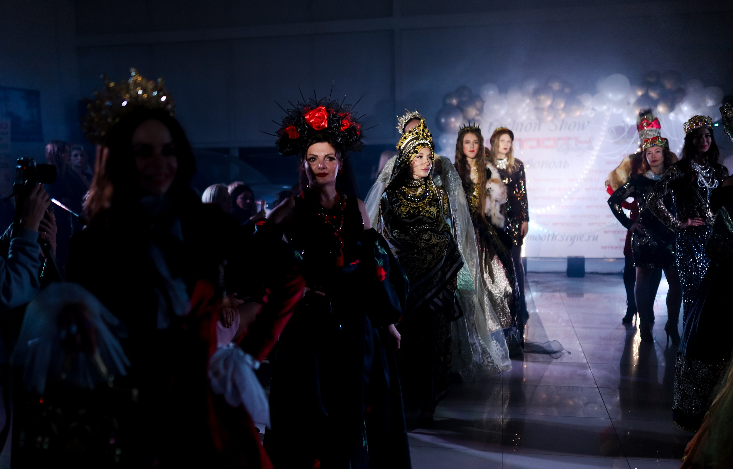 Показ коллекции Жанны Стеклянниковой — Omoda/SMOOTH