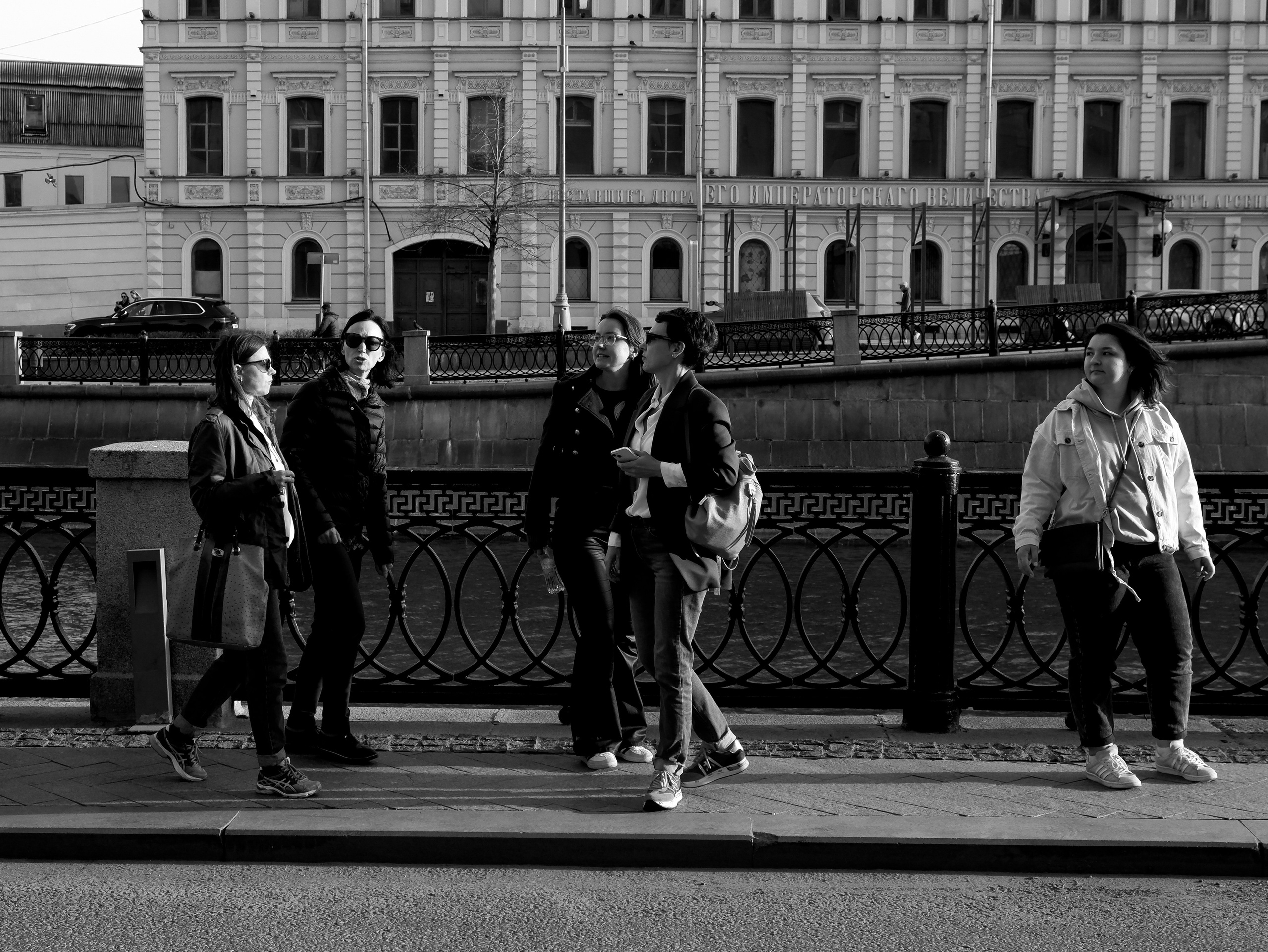 Прогулки с архитектором x A-House. Михаил Мулач | Архитектурный фотограф