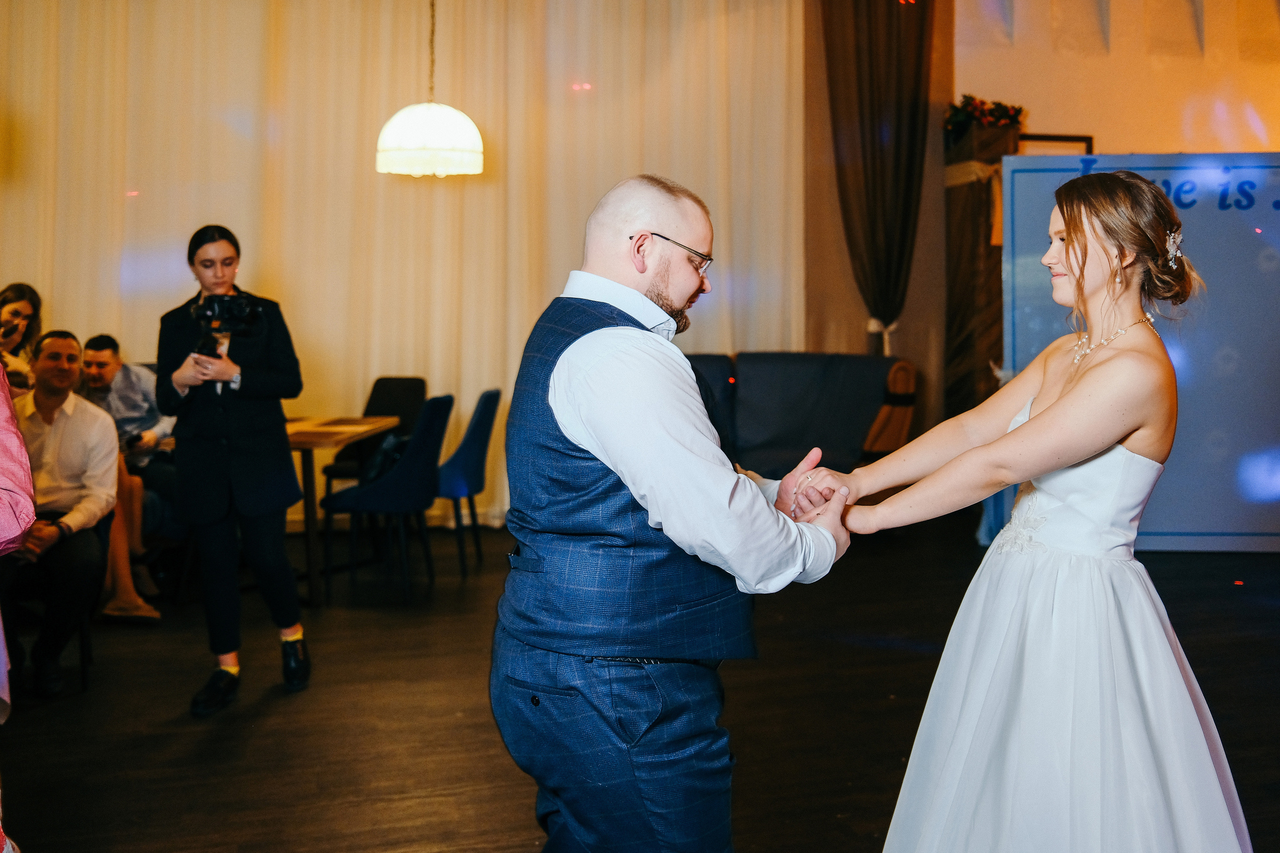 Свадебная фотосессия в Архангельске. Свадебный банкет в ресторане Беломорский. Молодожены Архангельска. Молодая пара жених и невеста. Свадебные фотосессии. Wedding photosession. Свадьба 2023