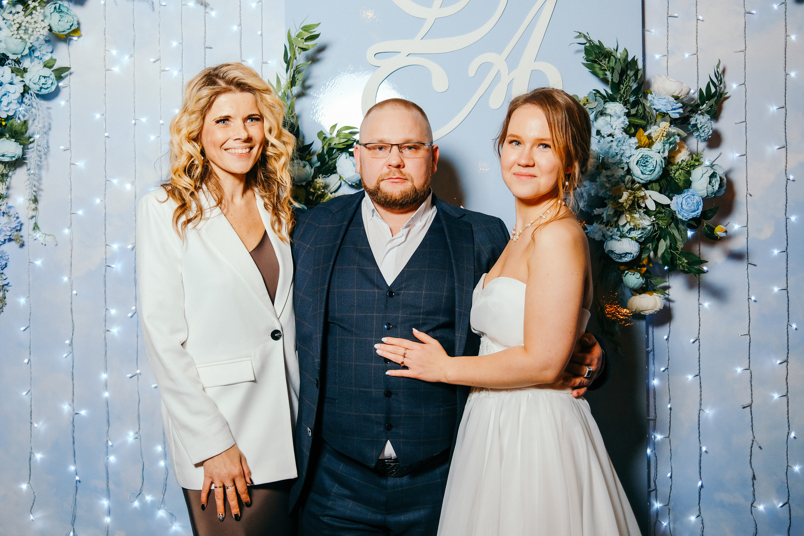 Свадебная фотосессия в Архангельске. Свадебный банкет в ресторане Беломорский. Молодожены Архангельска. Молодая пара жених и невеста. Свадебные фотосессии. Wedding photosession. Свадьба 2023. Ведущая Наталья Вежливцева