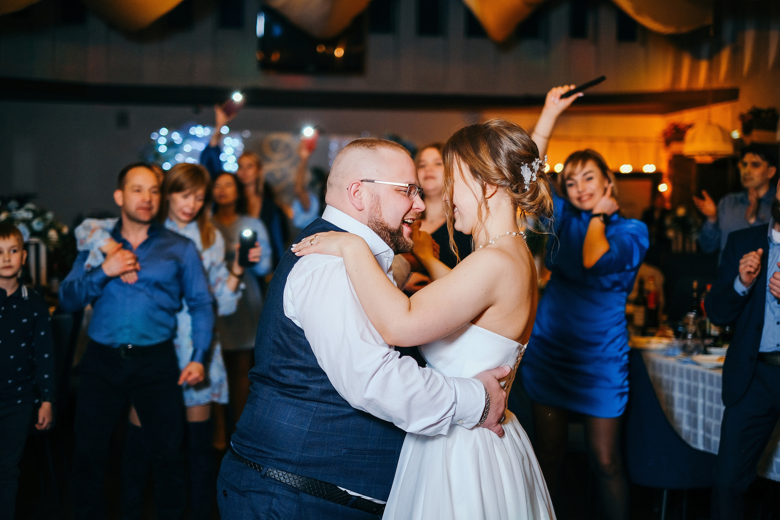 Свадебная фотосессия в Архангельске. Свадебный банкет в ресторане Беломорский. Молодожены Архангельска. Молодая пара жених и невеста. Свадебные фотосессии. Wedding photosession. Свадьба 2023. Свадебный танец.