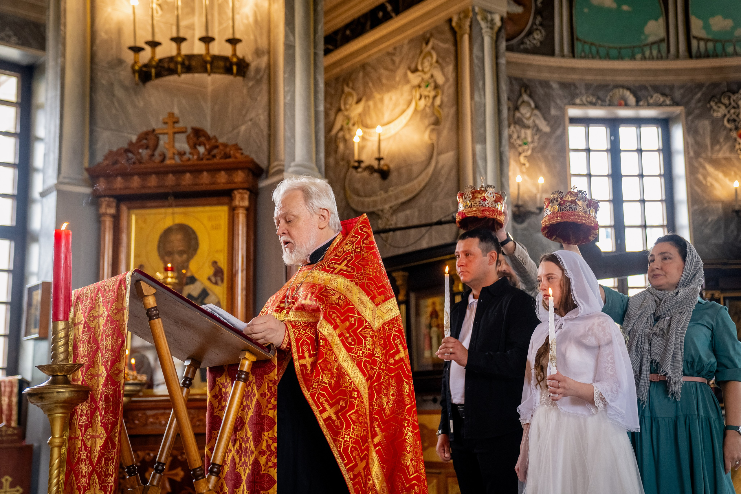 Венчание Юлии и Александра. Портретный фотограф в Москве Илья Корненков