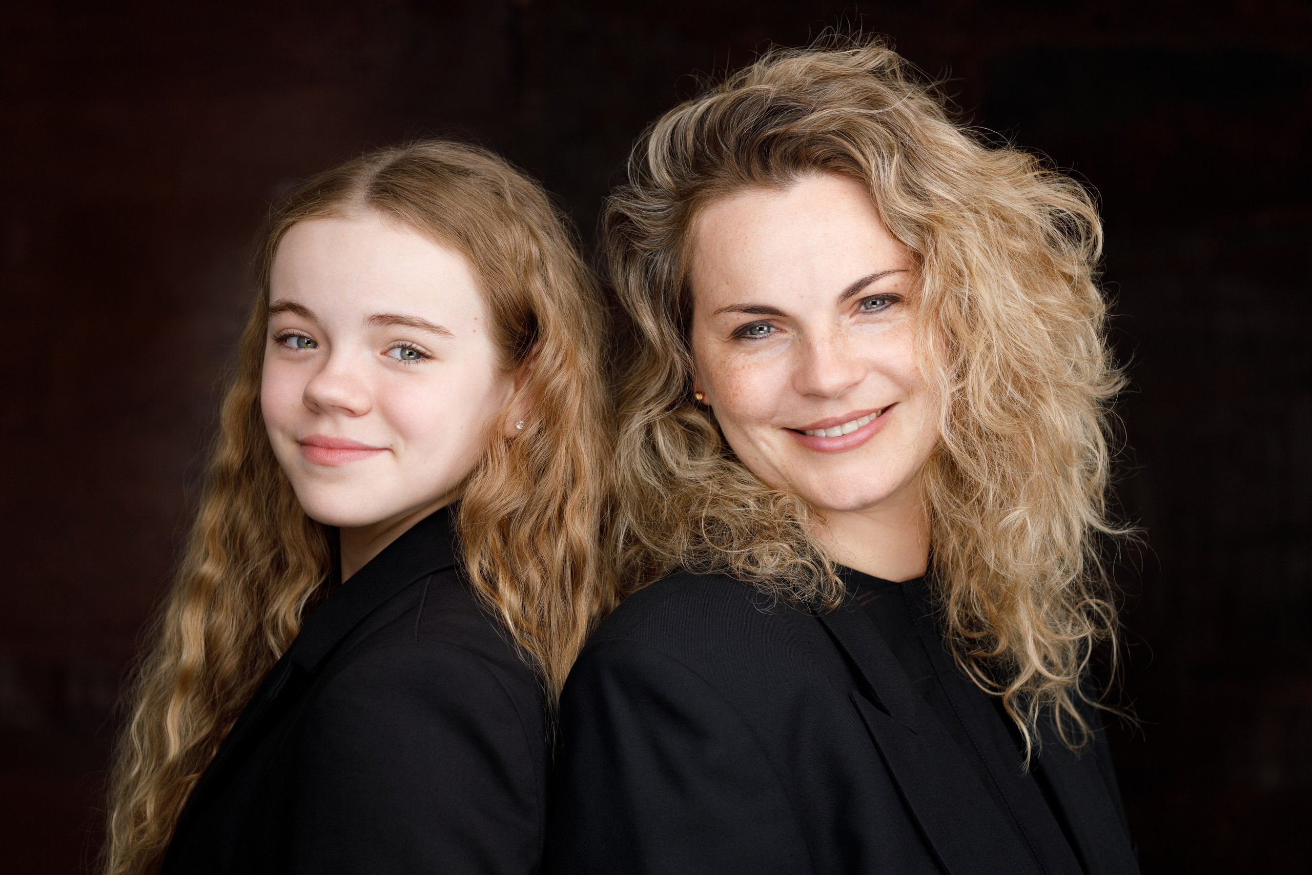 A portrait session for a family. Headshot & portrait photographer Alexei Shendrick