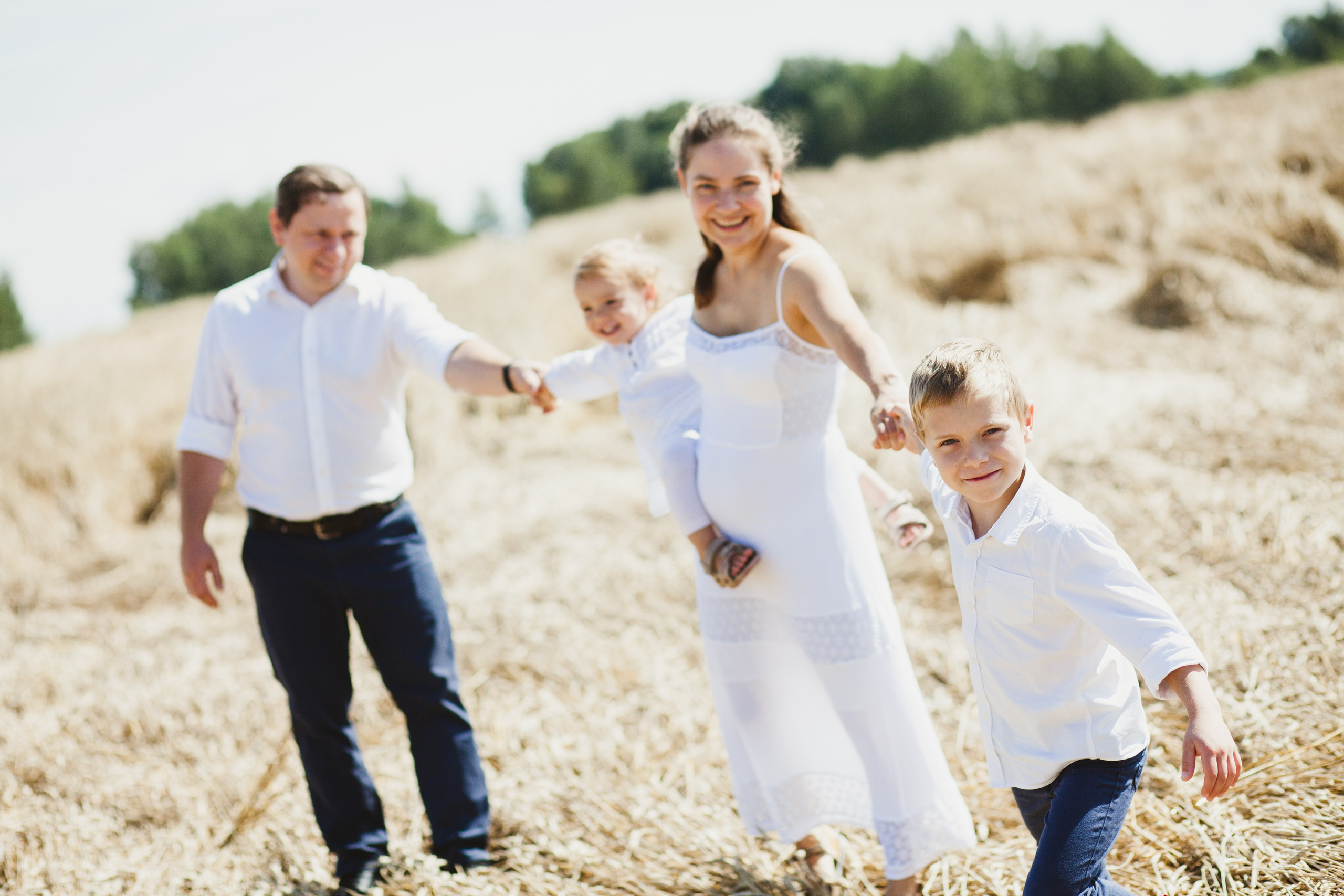 В поле с колосьями. Семейный и школьный фотограф Громова Ольга