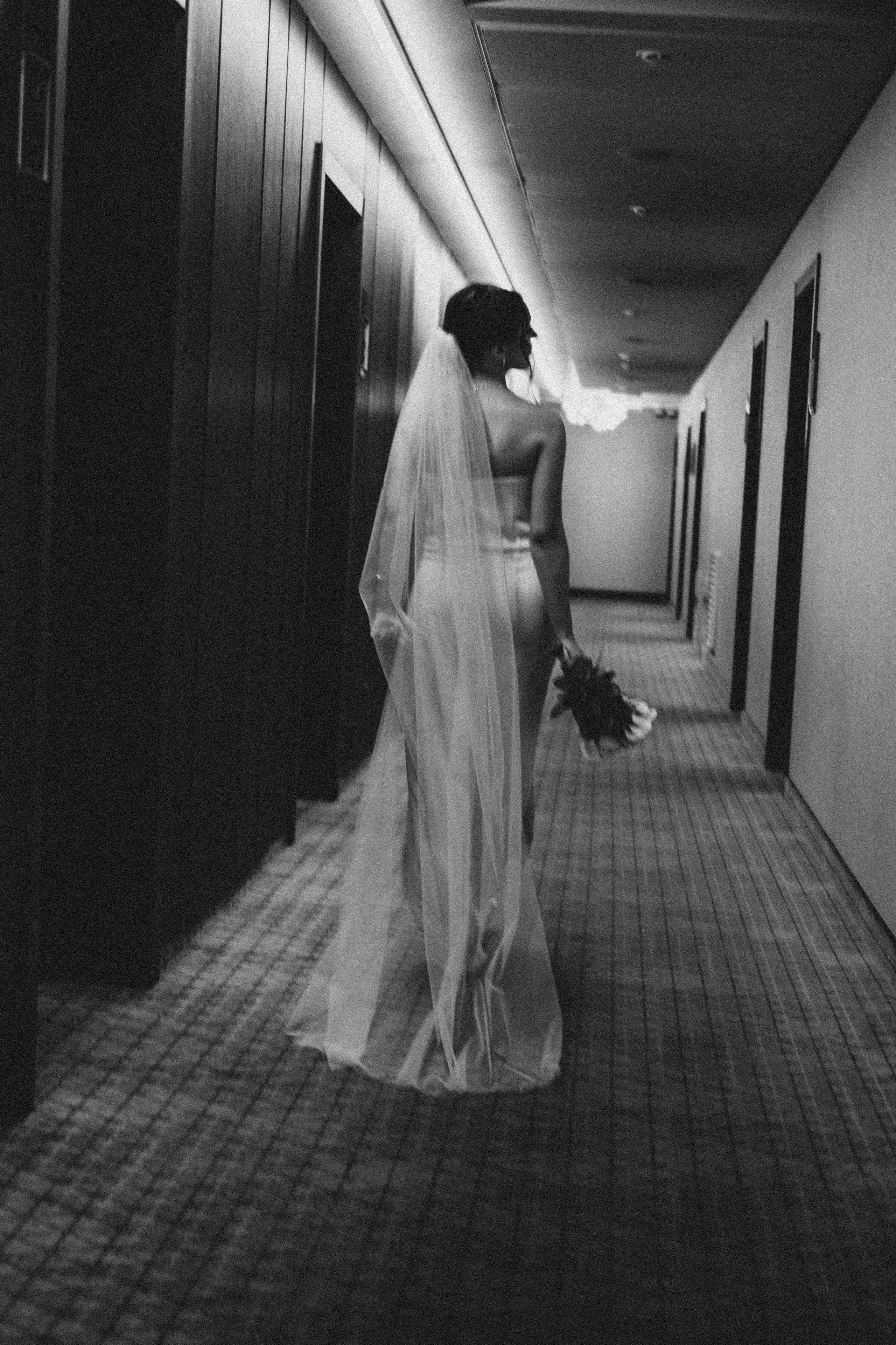 СВАДЕБНАЯ СЬЕМКА СБОРОВ ЖЕНИХА И НЕВЕСТЫ В ОТЕЛЕ И ТАКЖЕ ФОТОСЕССИИЯ В ОТЕЛЕЕ МЕГАПОЛИС БРЯНСК. Профессиональный фотограф, Санкт-Петербург — Виктория Богомолова