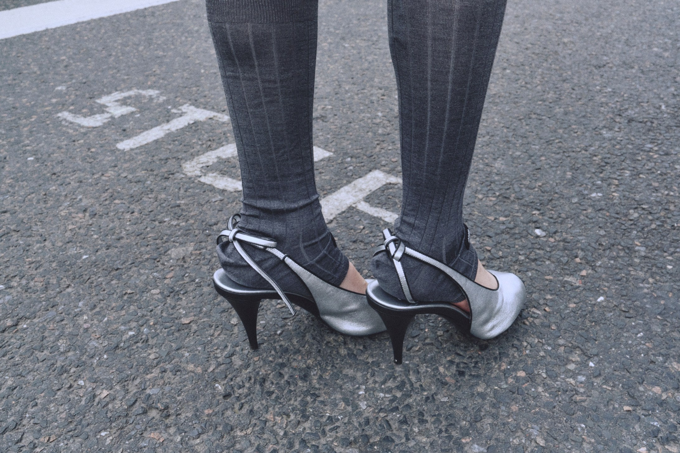 Miu Miu (Paris Fashion Week. 11.03.2025). Eduard Savosin | Documentary & Portrait Photographer in Paris