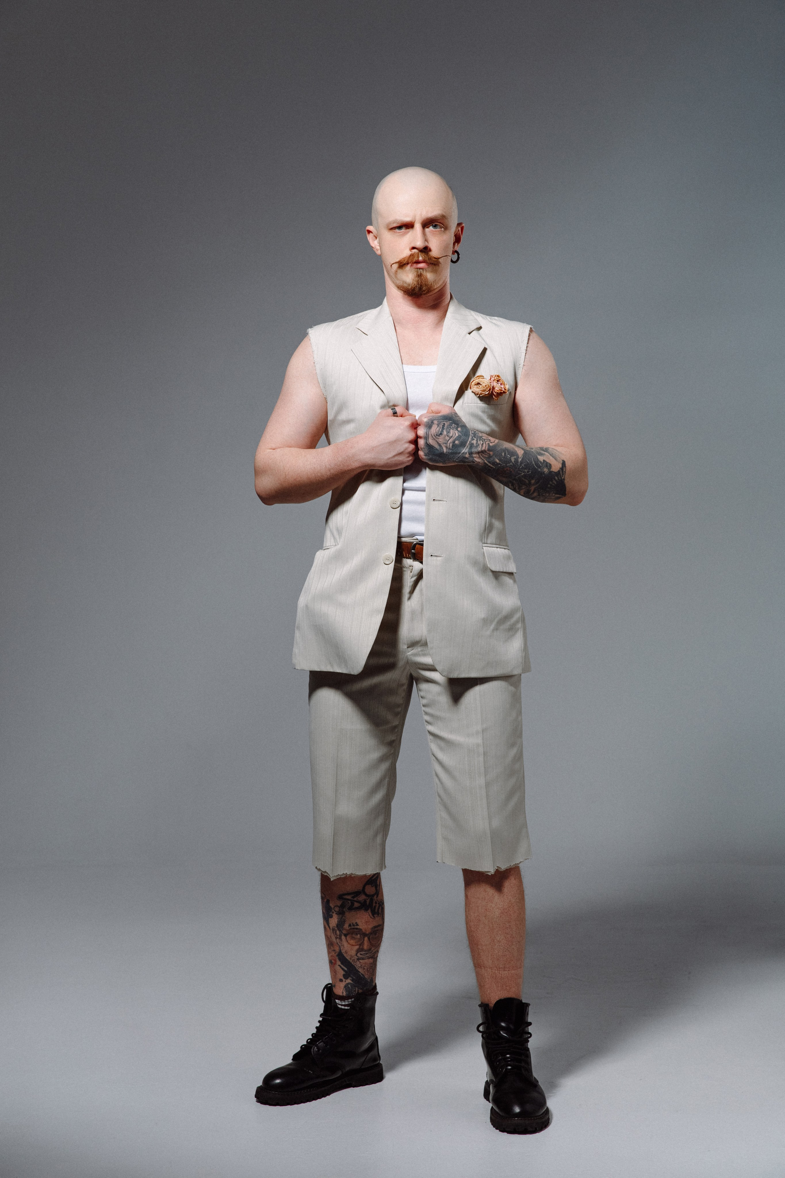 Мужская фотосессия в студии Нижний Новгород. Мужской портрет, Нижний Новгород. Фотосессия барбера. Барбер Нижний Новгород.