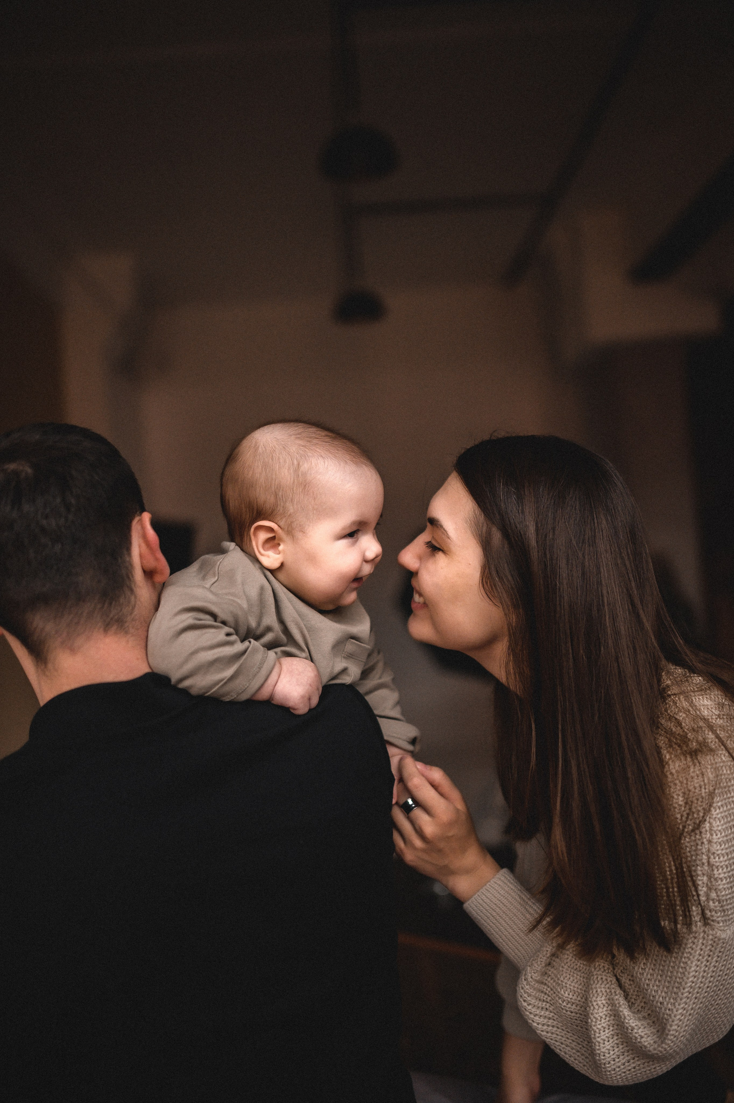 Вова, Юля и Максим в студии Москва. Семейный и свадебный lifestyle-фотограф в Москве Мария Петрова
