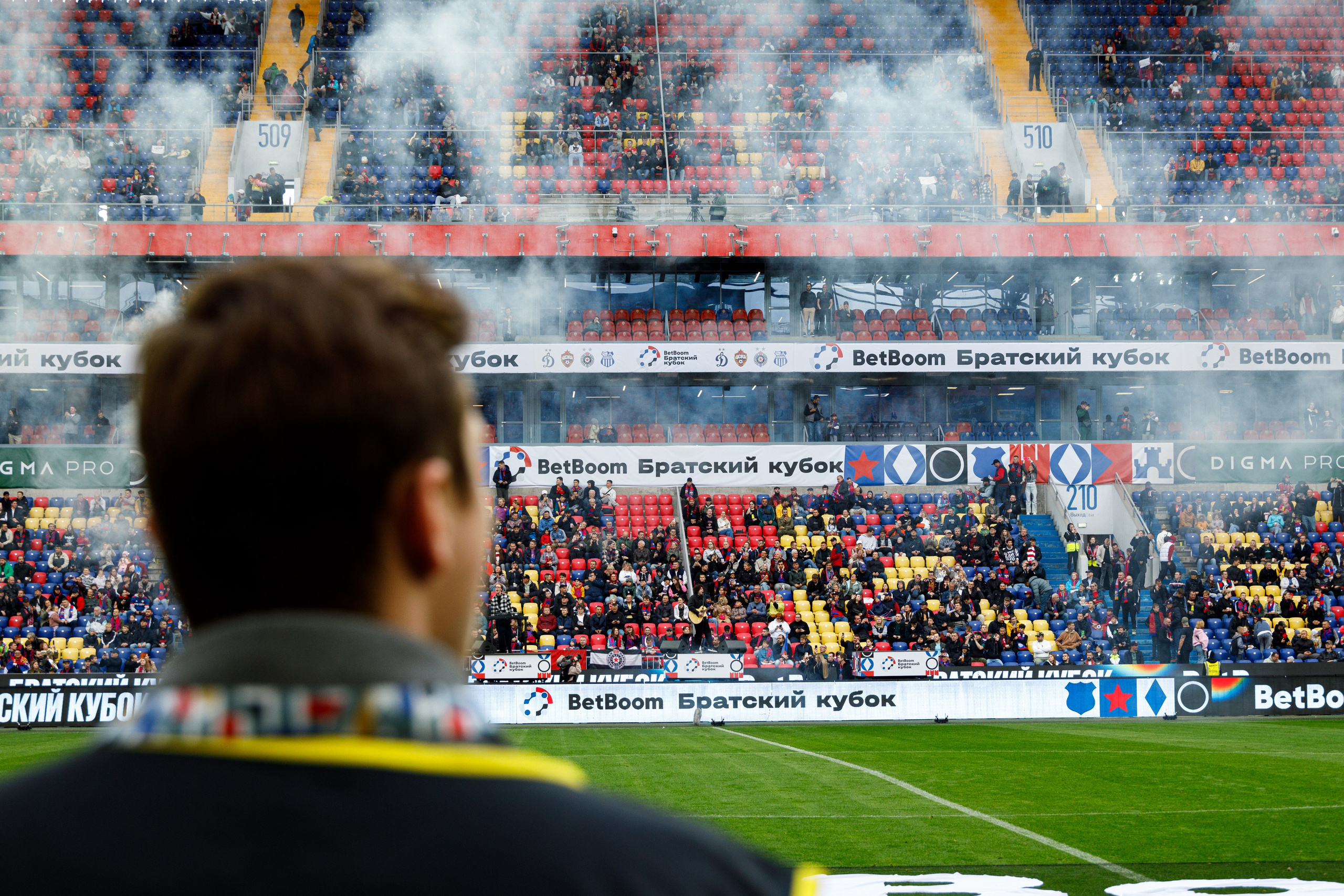 ФУТБОЛ: ЦСКА — ПАРТИЗАН. Фотограф Павел Подшивалов