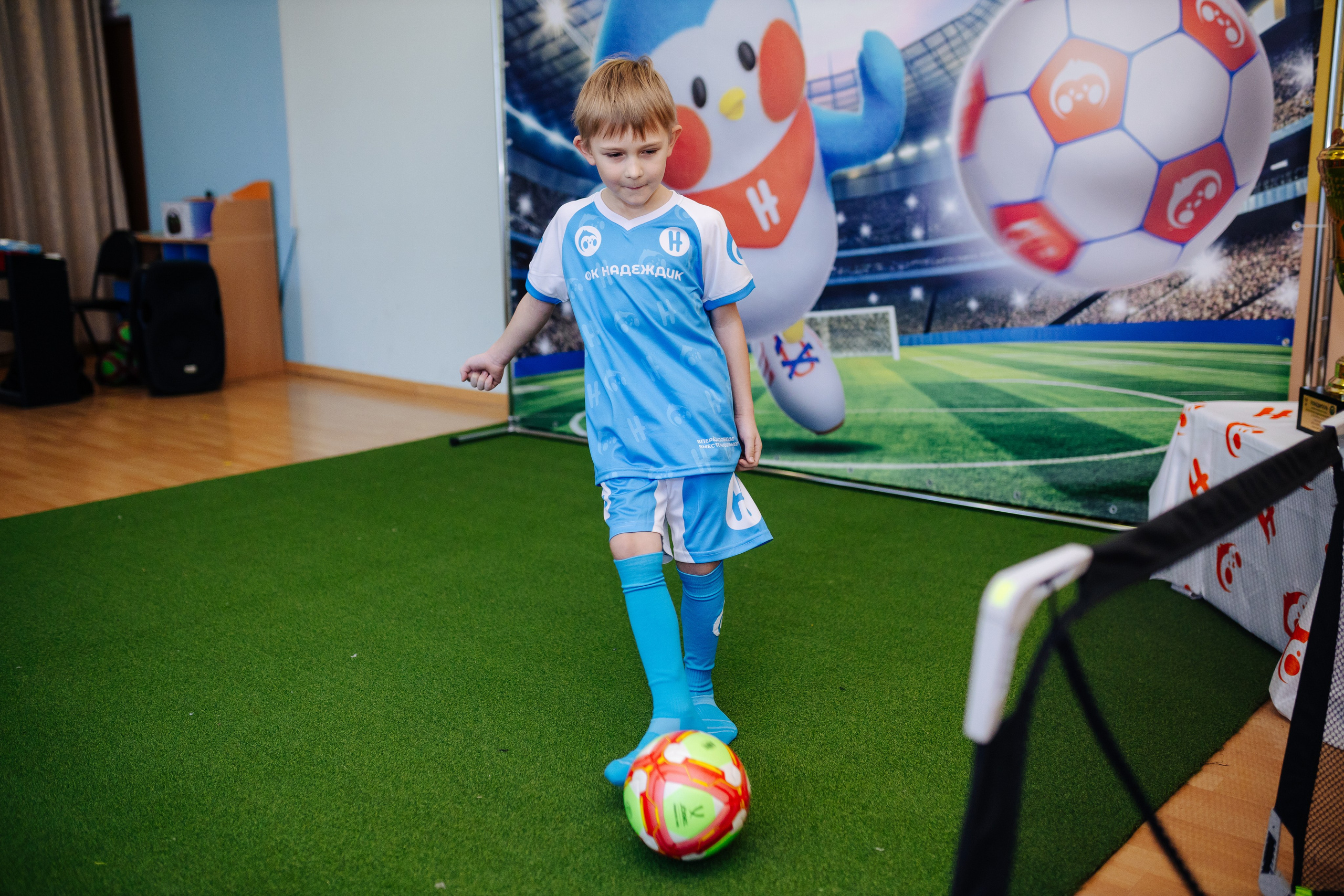 Фотосессия с кубком в детских садах г. Магнитогорска. Денис Прохоров Фотограф в г. Магнитогорск