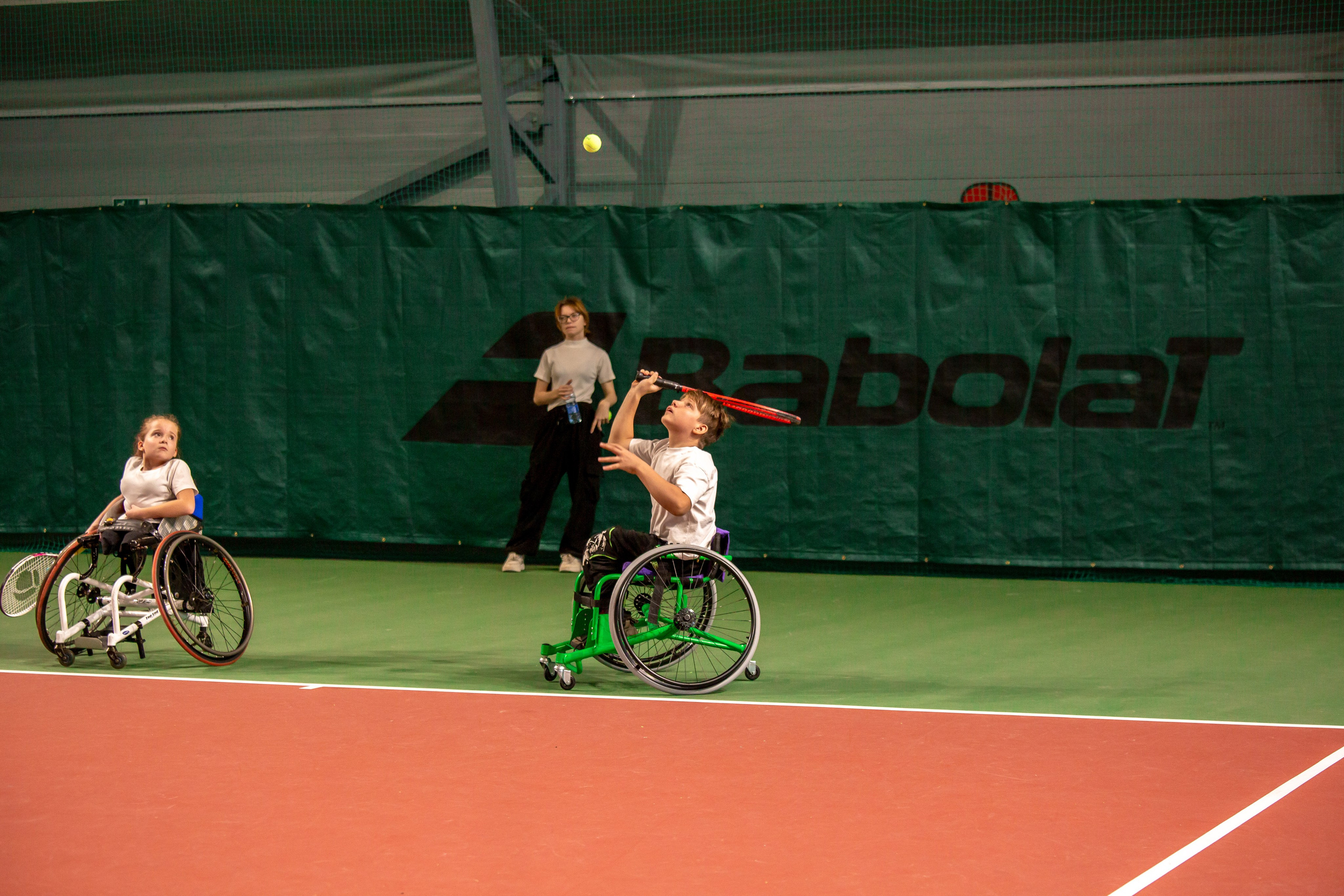 Турнир по теннису на колясках. Репортажный, семейный, свадебный, портретный фотограф