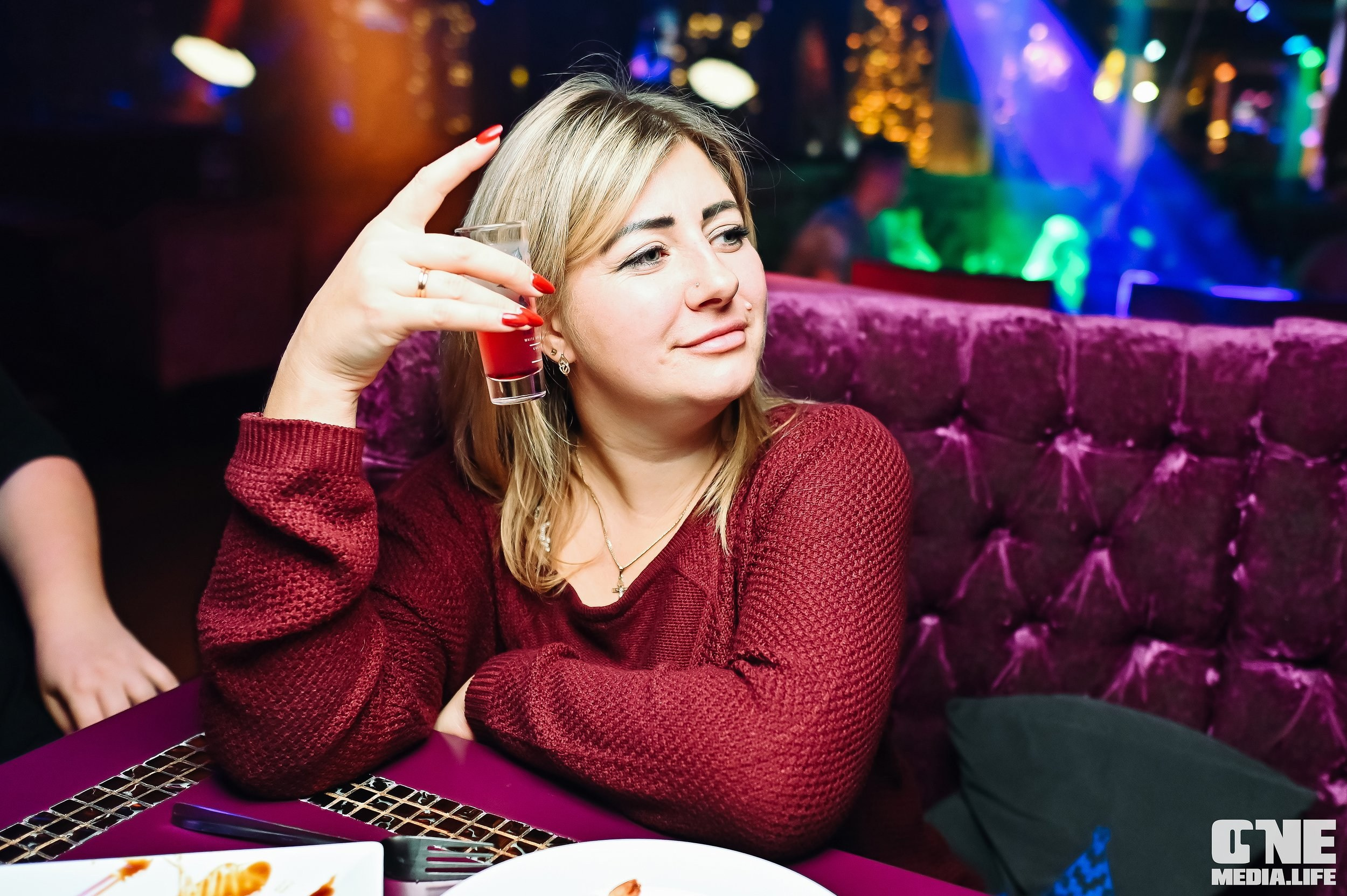 Фоторепортаж из караоке-клуба Эйфория. One Media Life: фоторепортажи, фотоотчеты с мероприятий и заведений