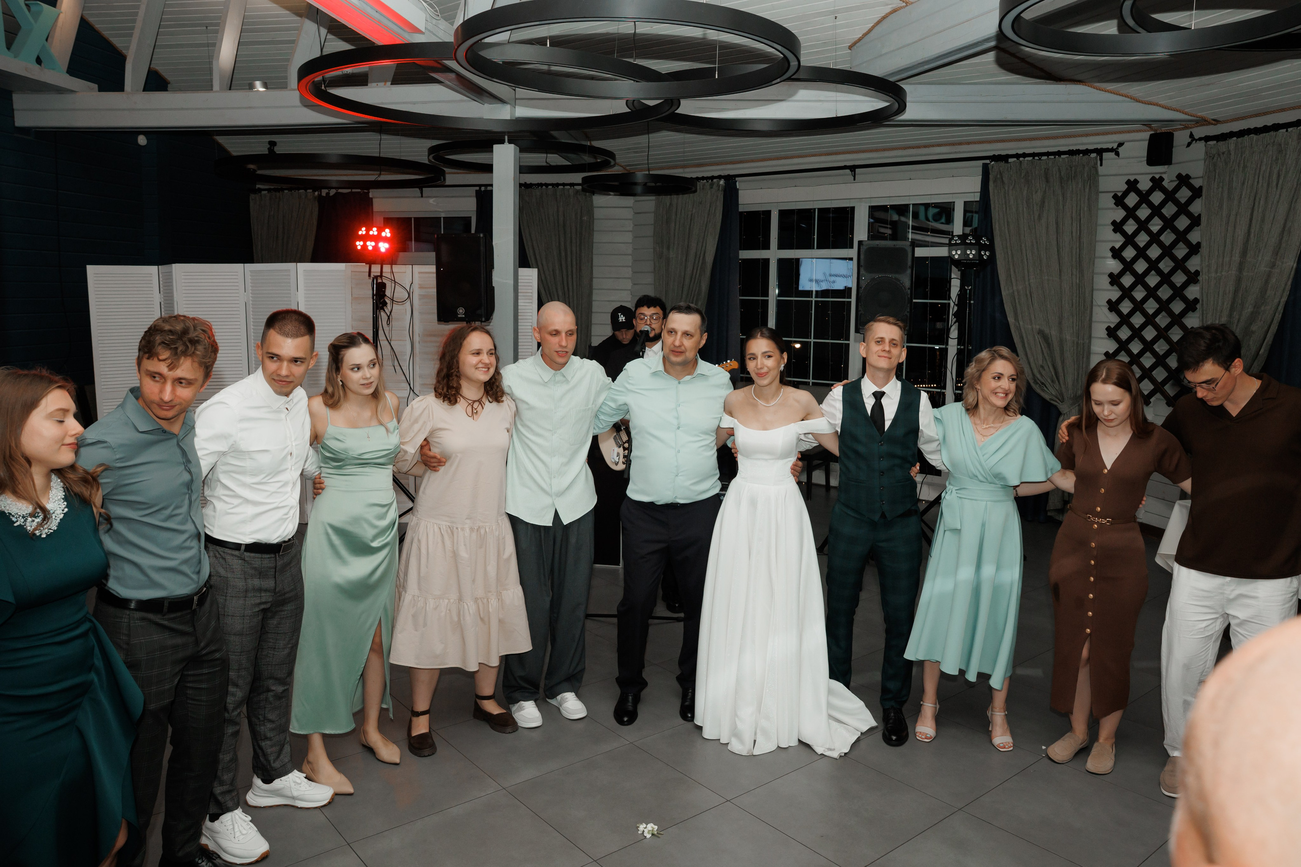 Регистрация в отеле Fish Point, ЗАГС Бутово, прогулка в Остафьево. Свадебный и репортажный фотограф (Москва, Королев и другие)