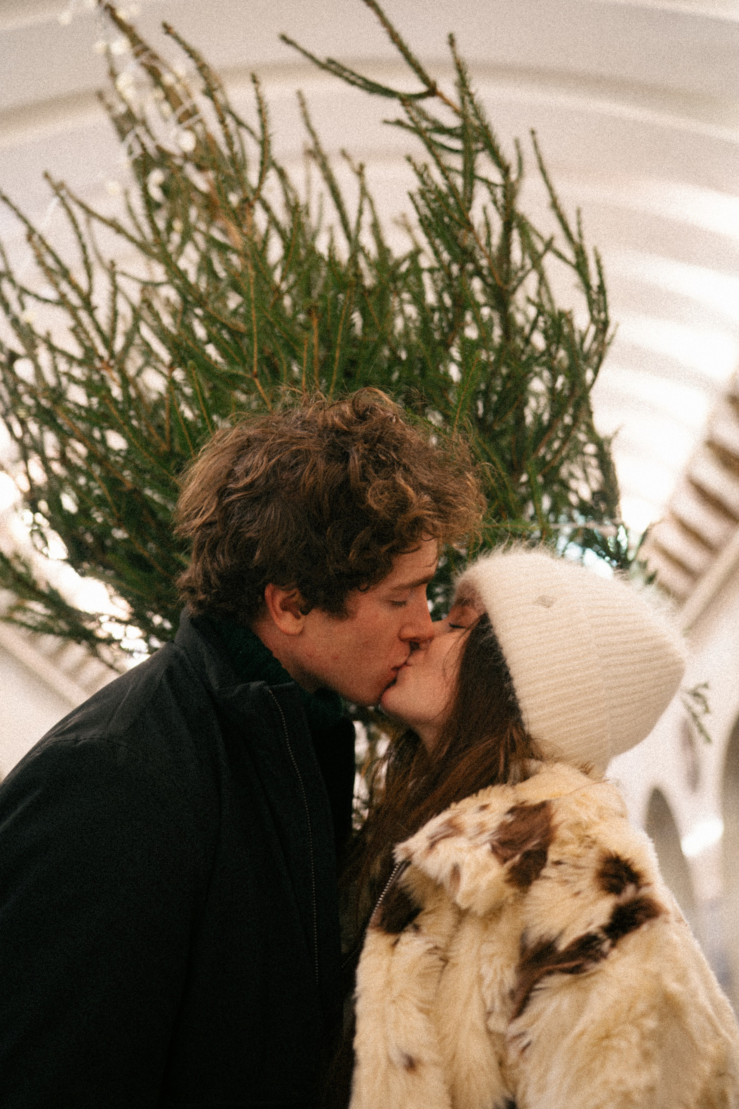 НОВОГОДНЯЯ ПРОГУЛКА ПАРЫ ПО ЧЕРНЫШЕВСКОЙ ПЕРЕД НОВЫМ ГОДОМ. Профессиональный фотограф, Санкт-Петербург — Виктория Богомолова