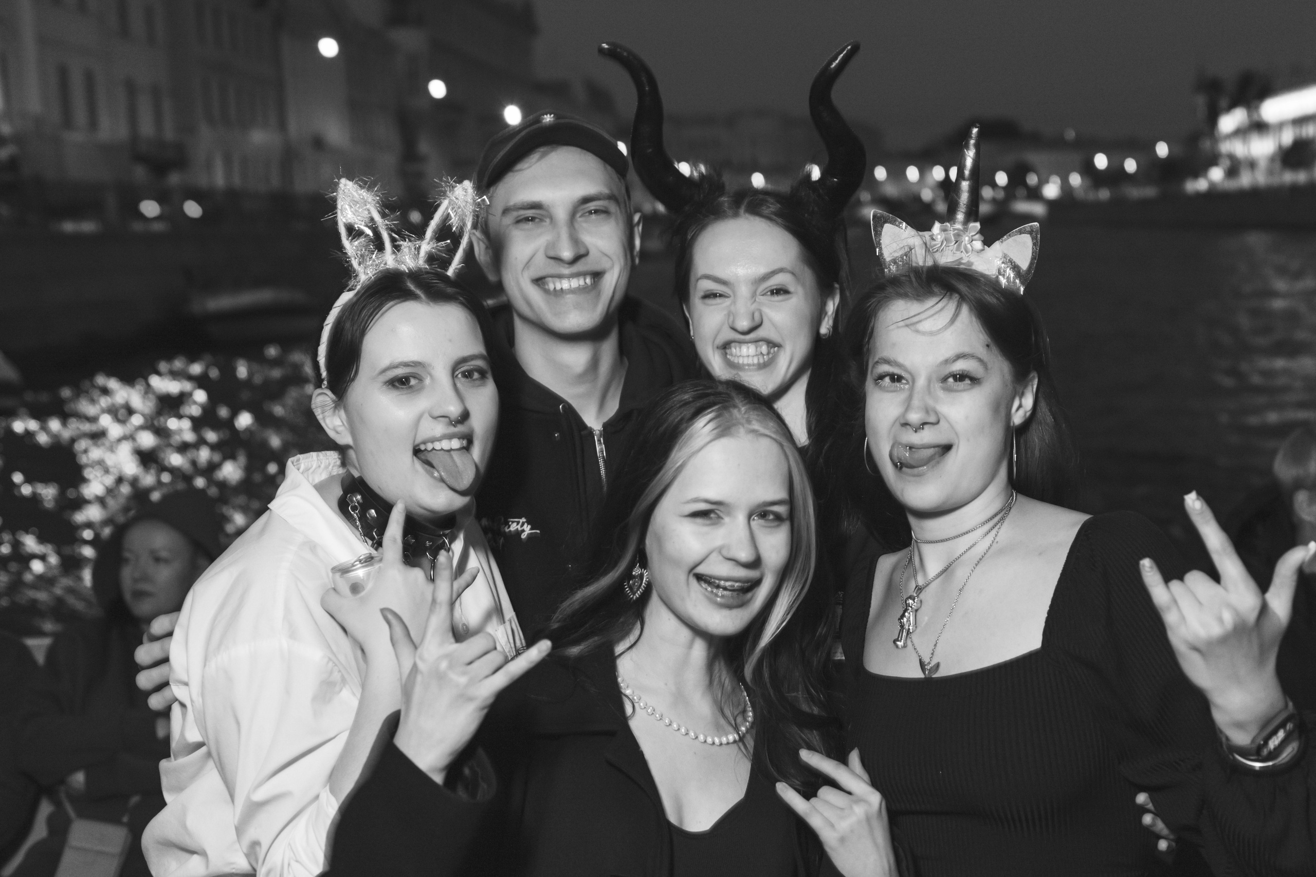 Мосты в лучах ночи. Фотограф в Санкт — Петербурге Валерий Гаухман