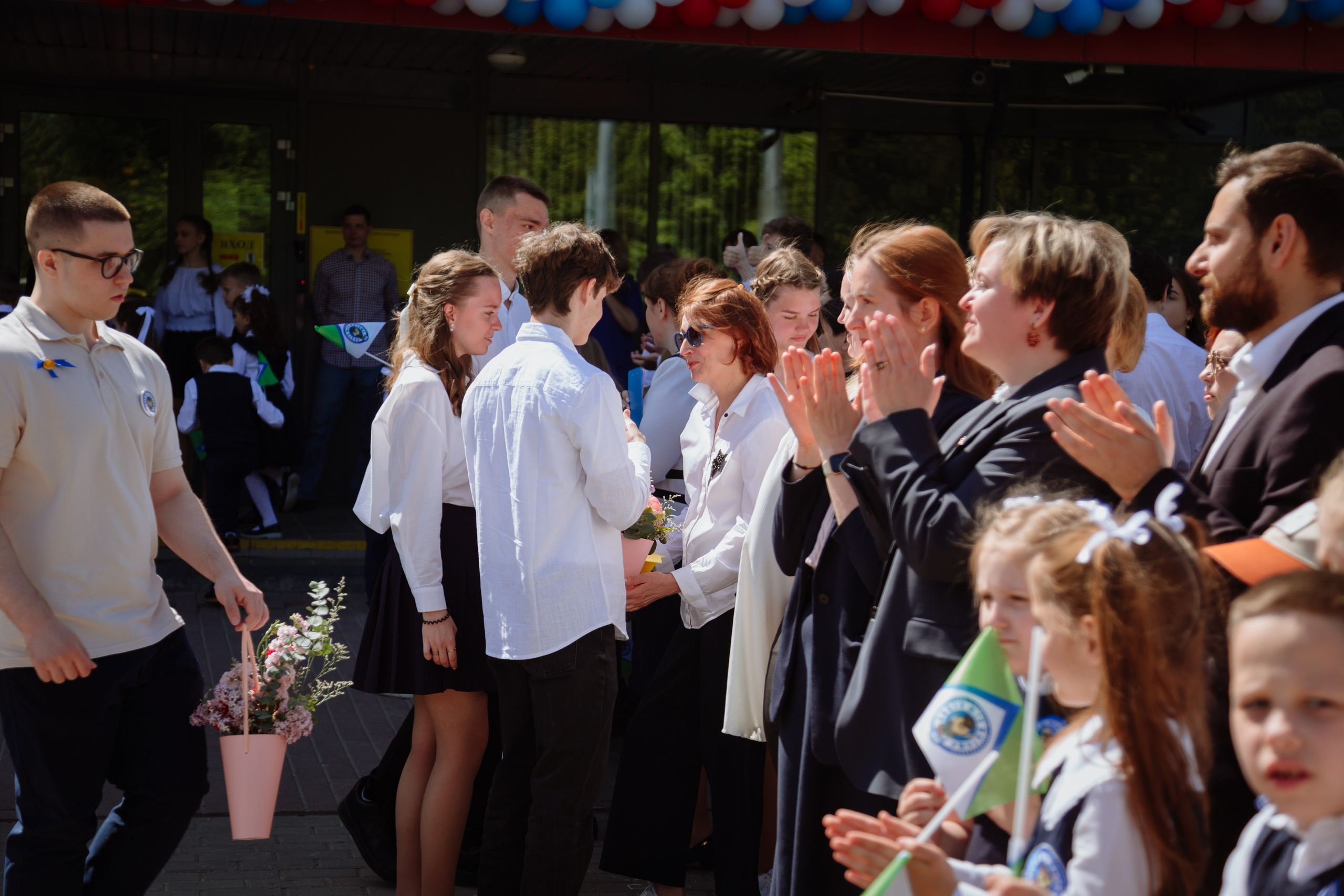 Последний звонок 2024 (2 часа фотосъемки). Профессиональный фотограф Надежда Антонова