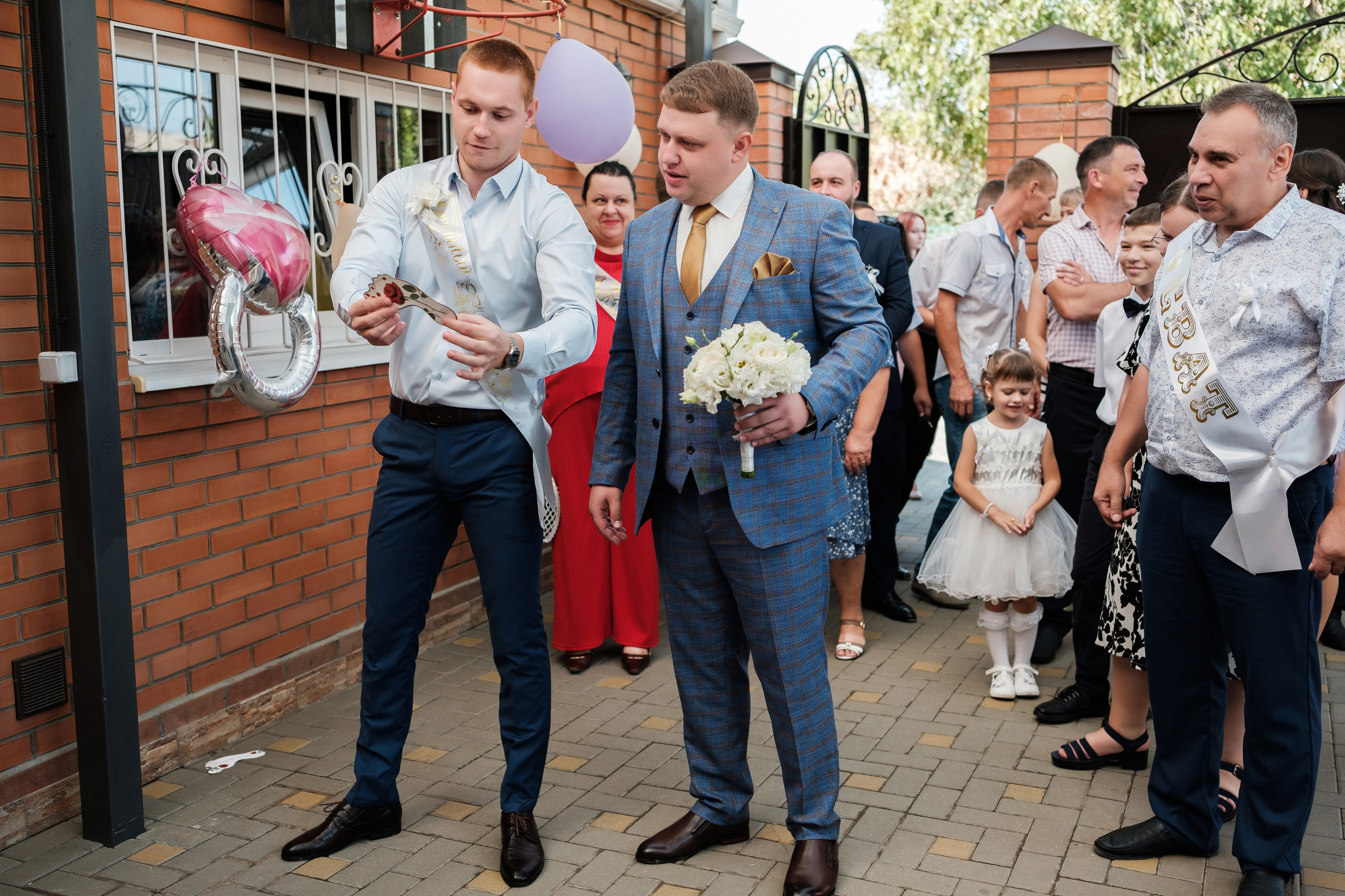 Виктор и Анна. Свадебный фотограф | репортаж | праздники | крещение