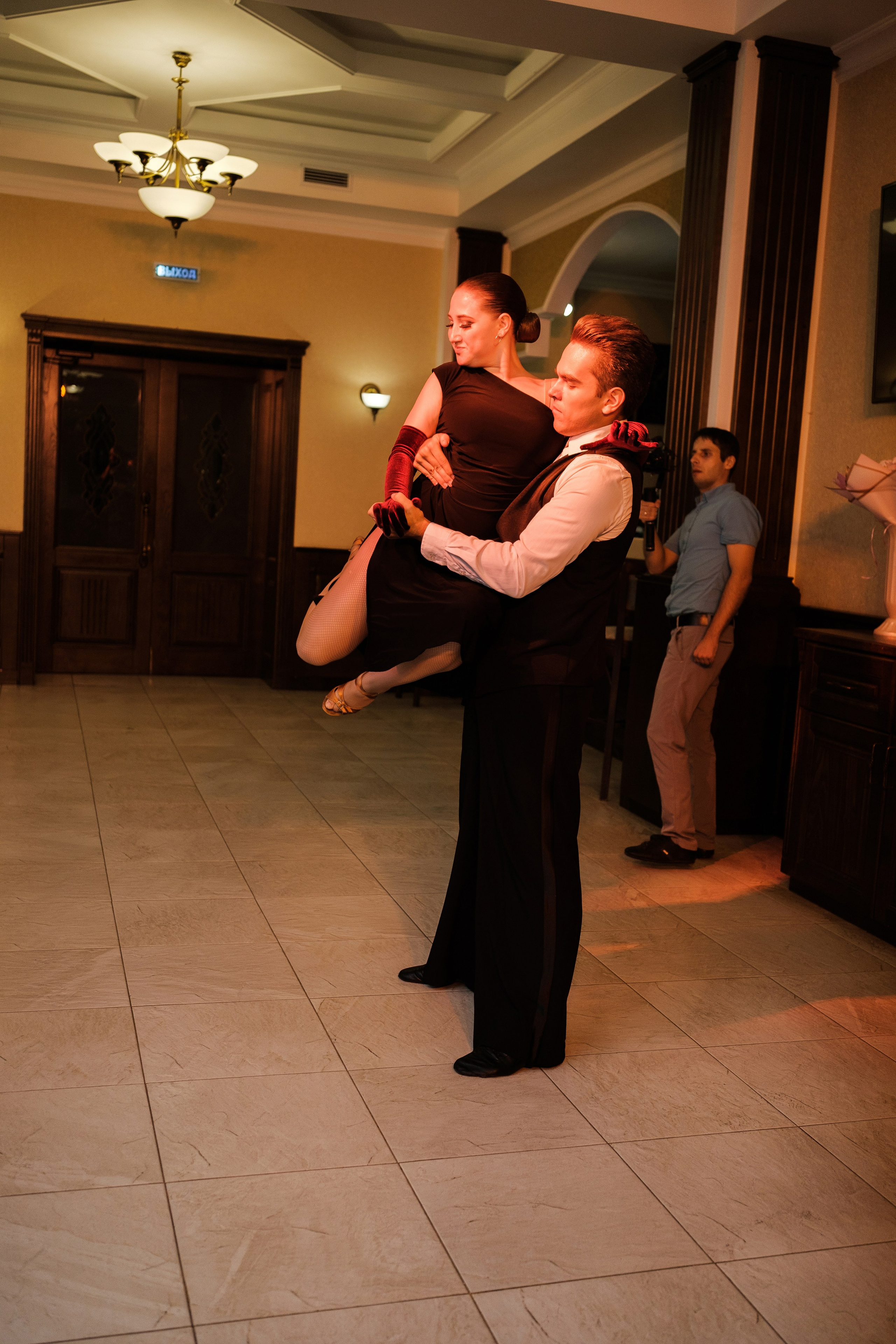 Виктор и Анна. Свадебный фотограф | репортаж | праздники | крещение