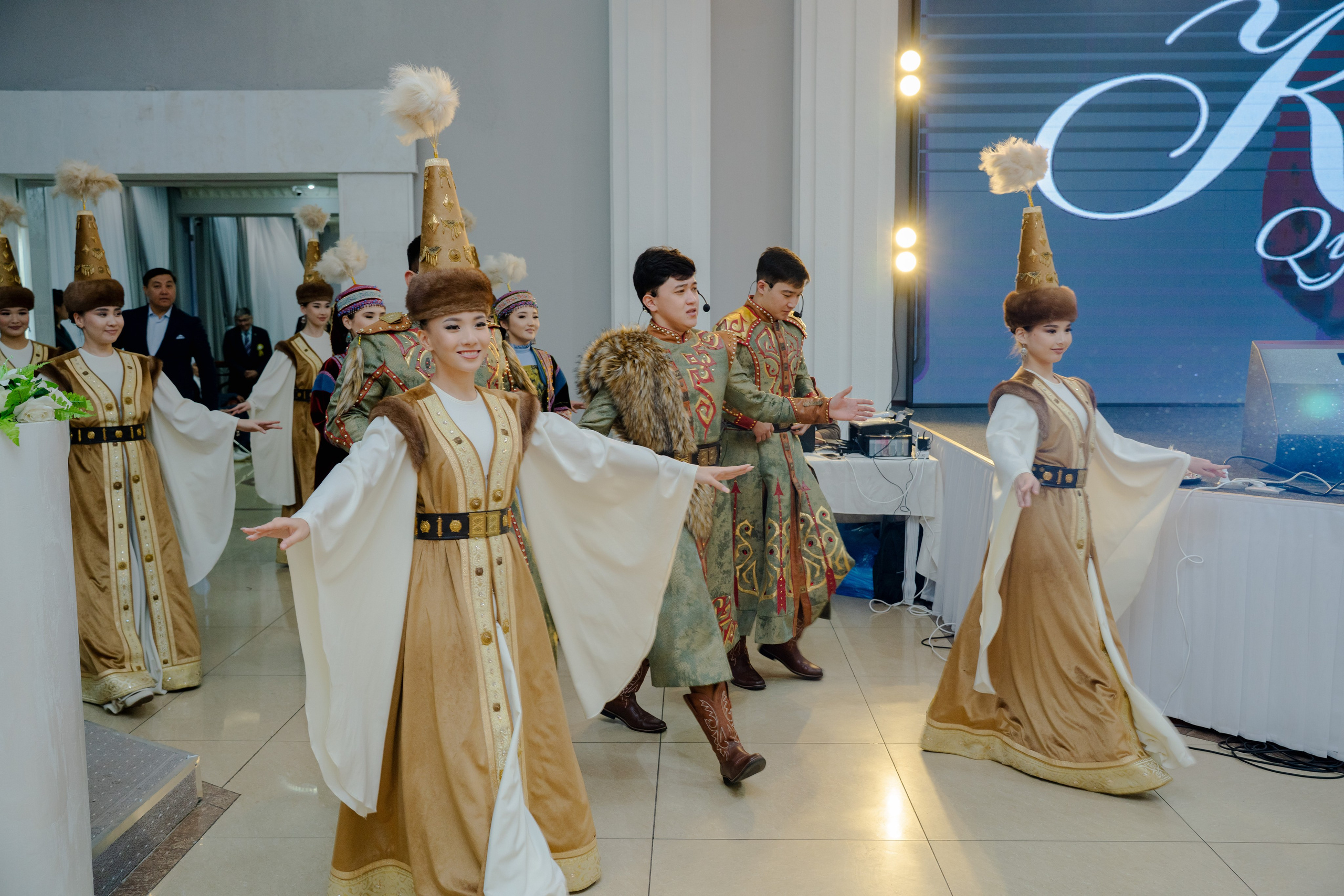 KAMILLA QYZ UZATU. Nomad media