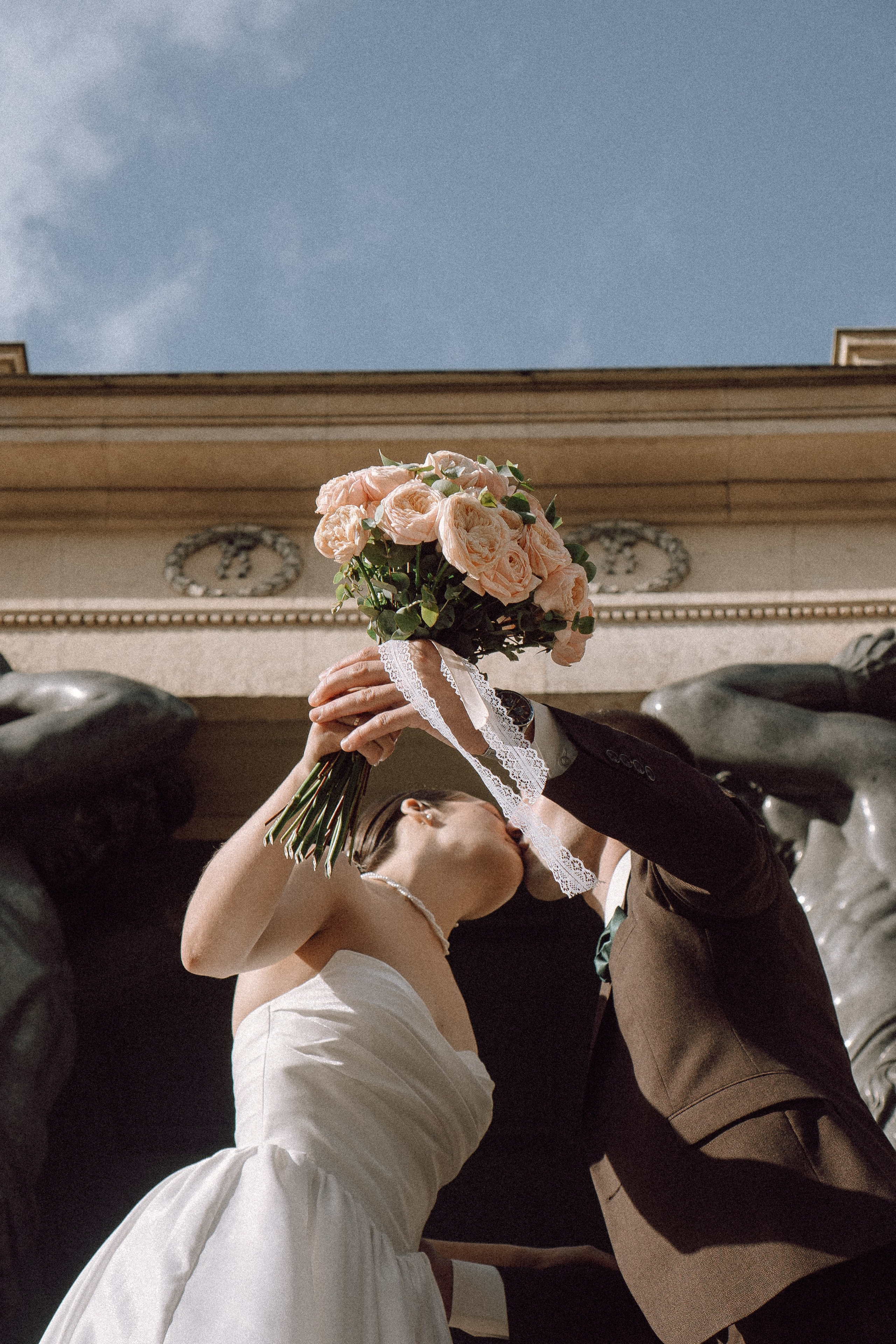 СВАДЕБНАЯ ПРОГУЛКА В САНТК-ПЕТЕРБУРГЕ (ИСАКИЕВСКИЙ СОБОР, ЗИМНЯЯ КАНАВКА, ЭРМИТАЖ И БОЛЬШАЯ МОРСКАЯ УЛИЦА). Профессиональный фотограф, Санкт-Петербург — Виктория Богомолова