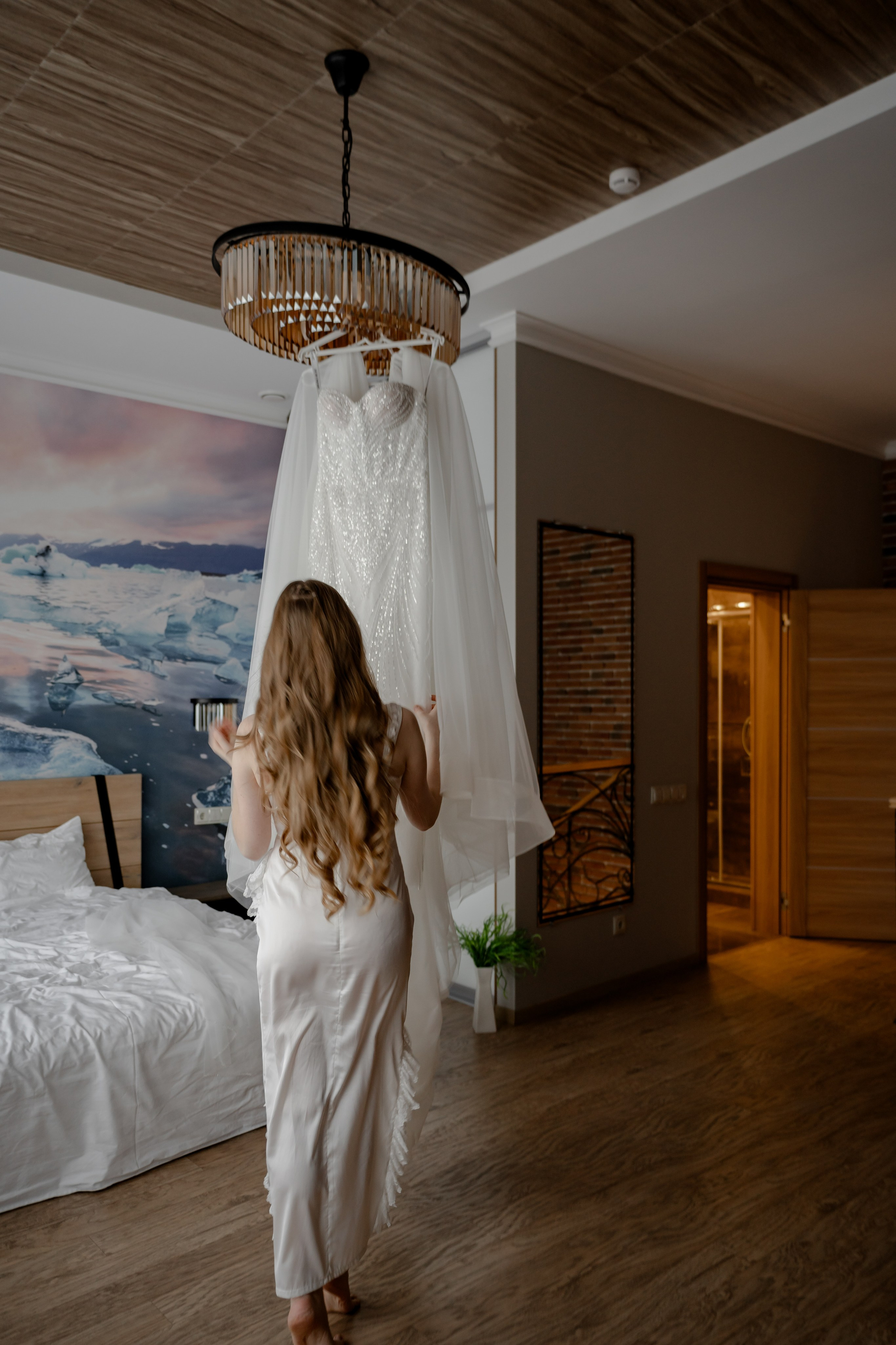 СВАДЕБНАЯ СЬЕМКА СБОРОВ В ОТЕЛЕ И ВЫЕЗД НА ЦЕРЕМОНИЮ (СНЯТО В СИБИРЕ В НИЖНЕВАРТОВСКЕ). Профессиональный фотограф, Санкт-Петербург — Виктория Богомолова