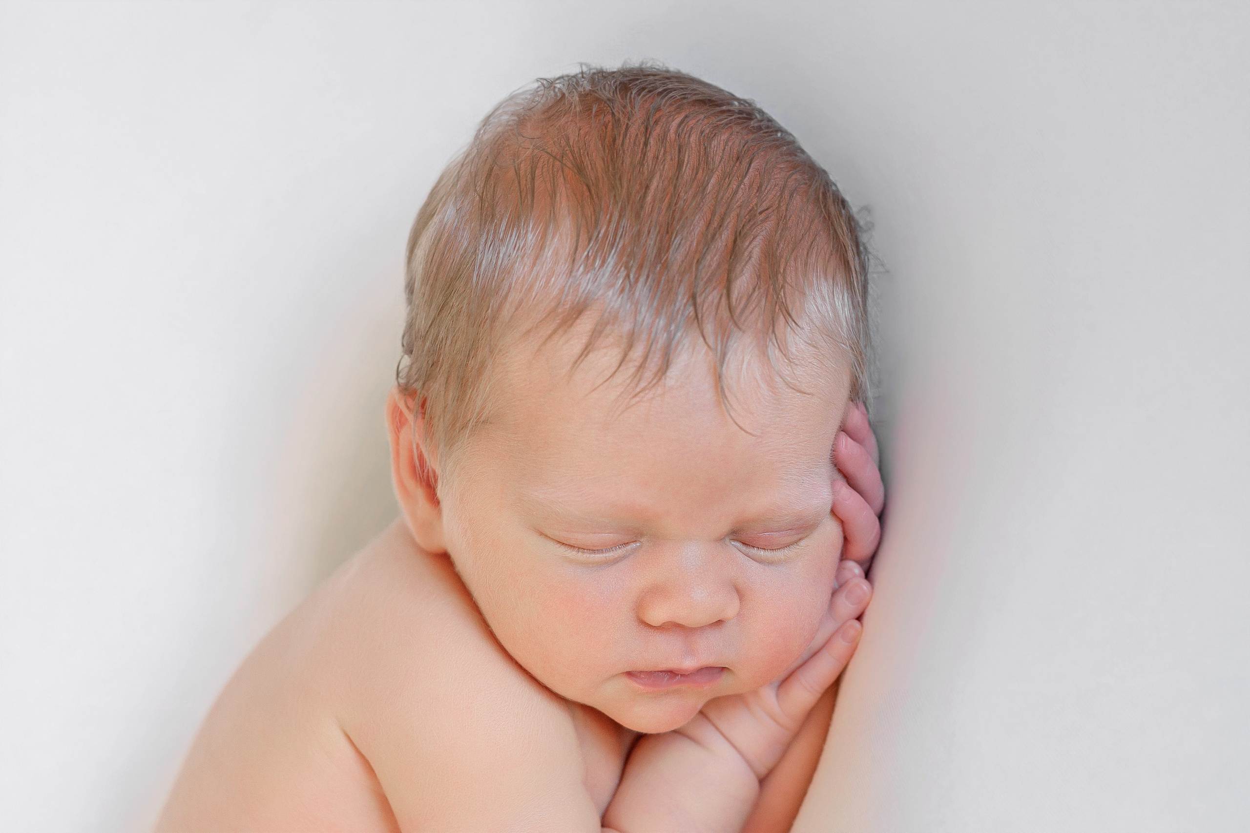 Фотосессия новорожденных, нью-борн малышей в Кингисеппе, Сестрорецке, Санкт-петербурге