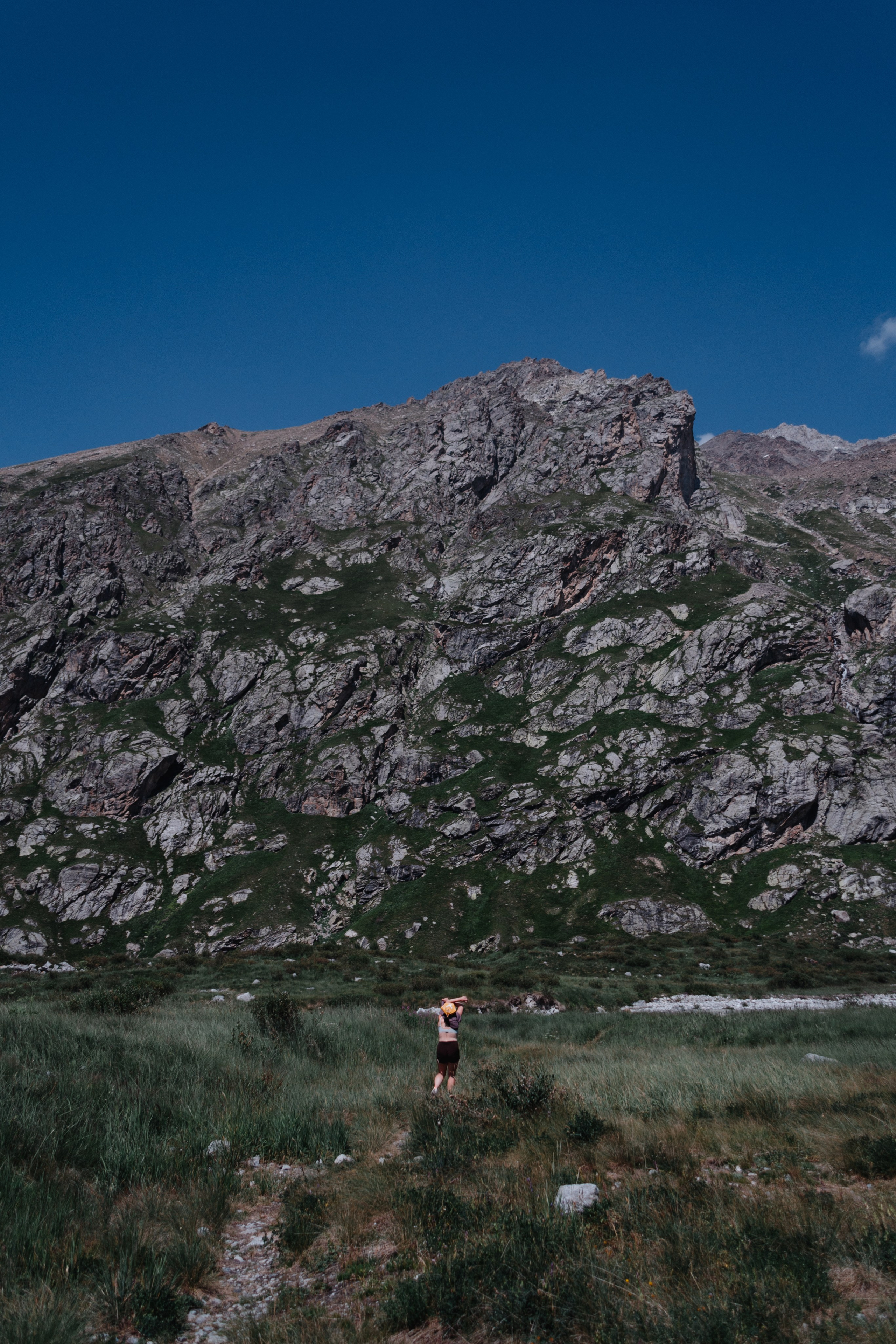 Ущелье Адыл-су | выход с группой. Фотограф Настя | Экспедиции и лайфстайл