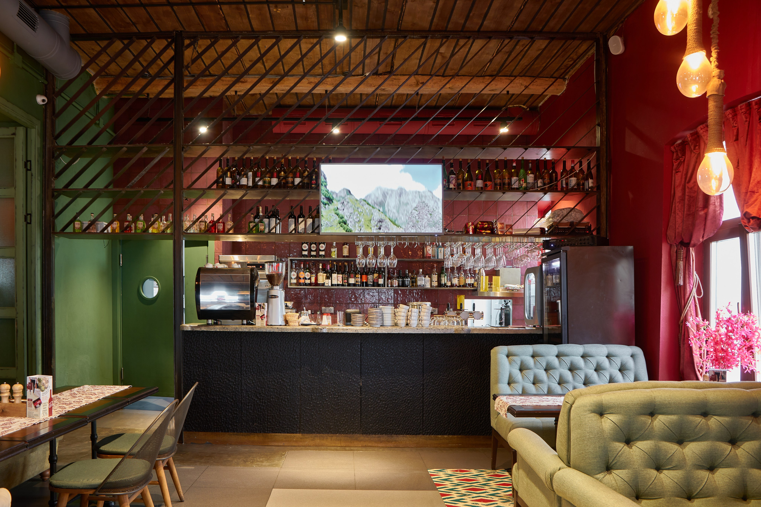 Интерьерная съёмка для кафе и ресторанов. Предметный и репортажный фотограф Алексей Кротов