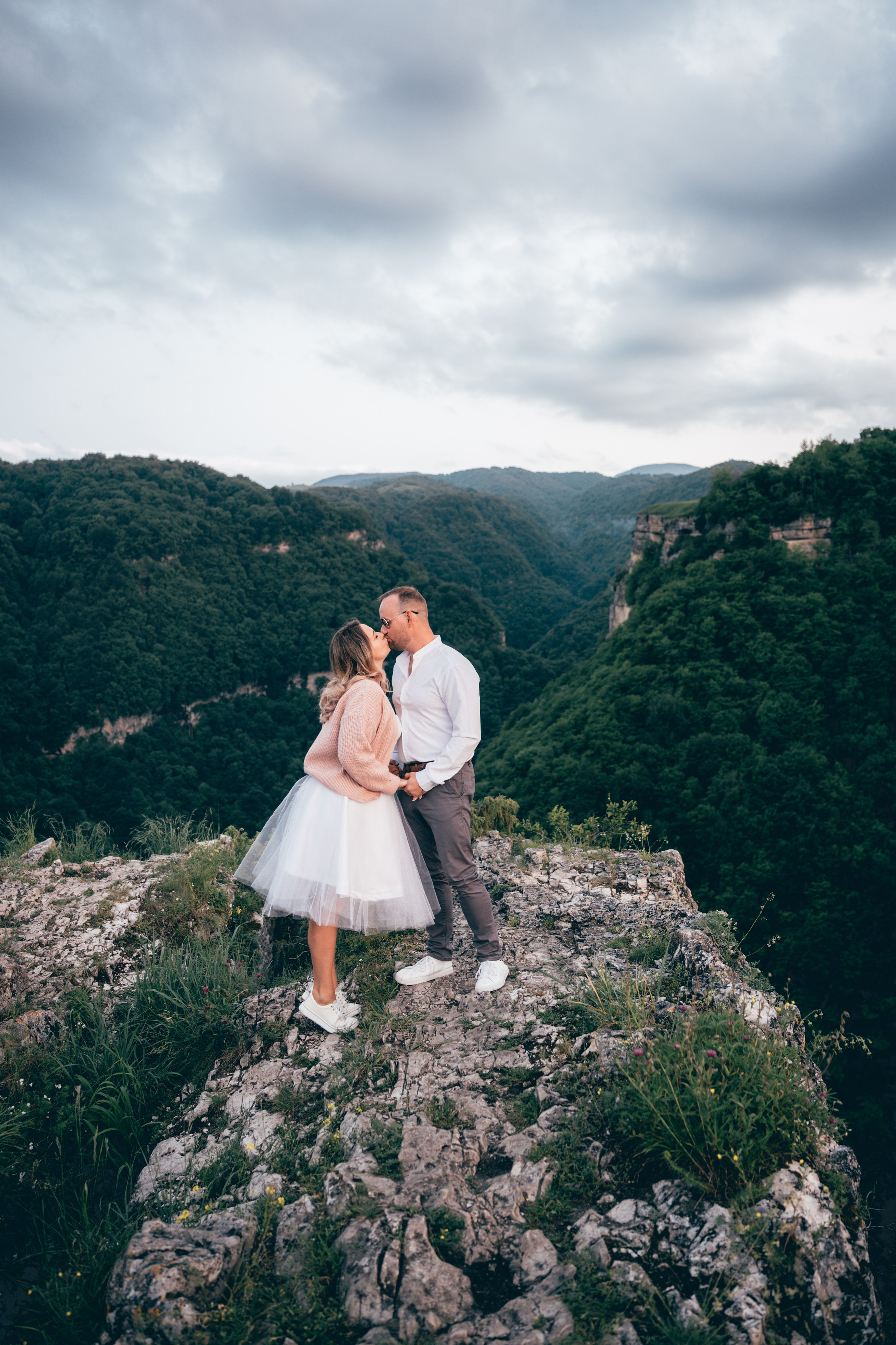 Съемка для брендов одежды КМВ Пятигорск, Железноводск, Ессентуки, Кисловодск Архыз Домбай Фотосессия. Фотограф КМВ|ГОРЫ Пятигорск Железноводск Ессентуки Кисловодск Домбай Архыз Эльбрус